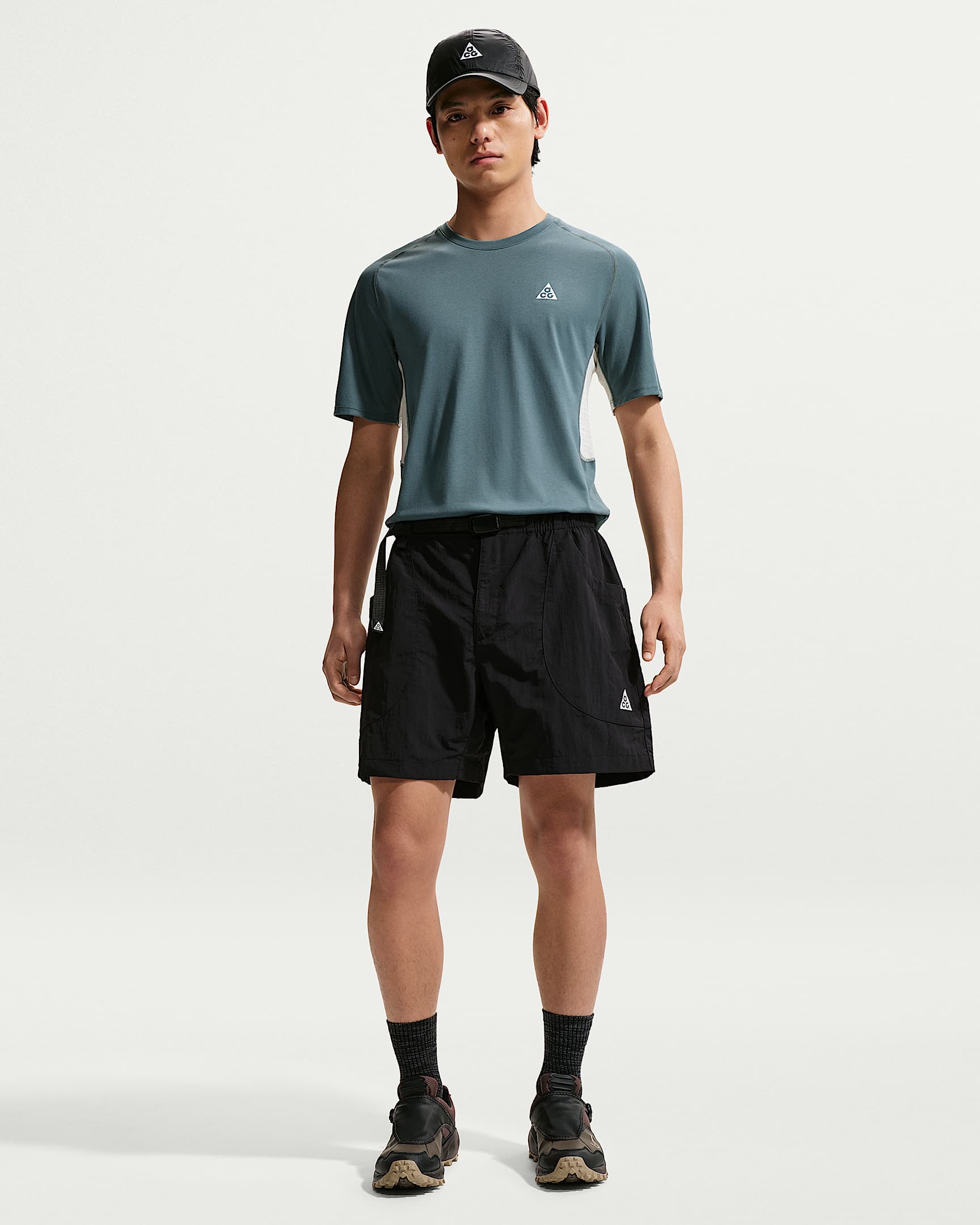 Nike ACG "Dolomiti" 男子拒水短裤 - 黑/黑/山峰白