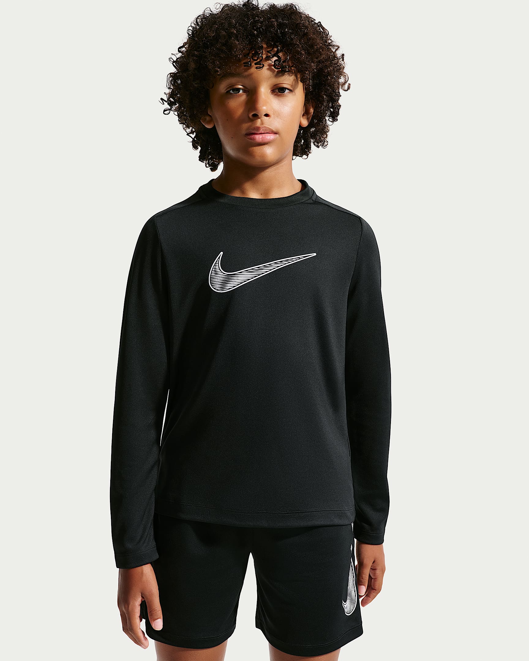 Nike Dri-FIT 大童(男孩)速干长袖上衣 - 黑