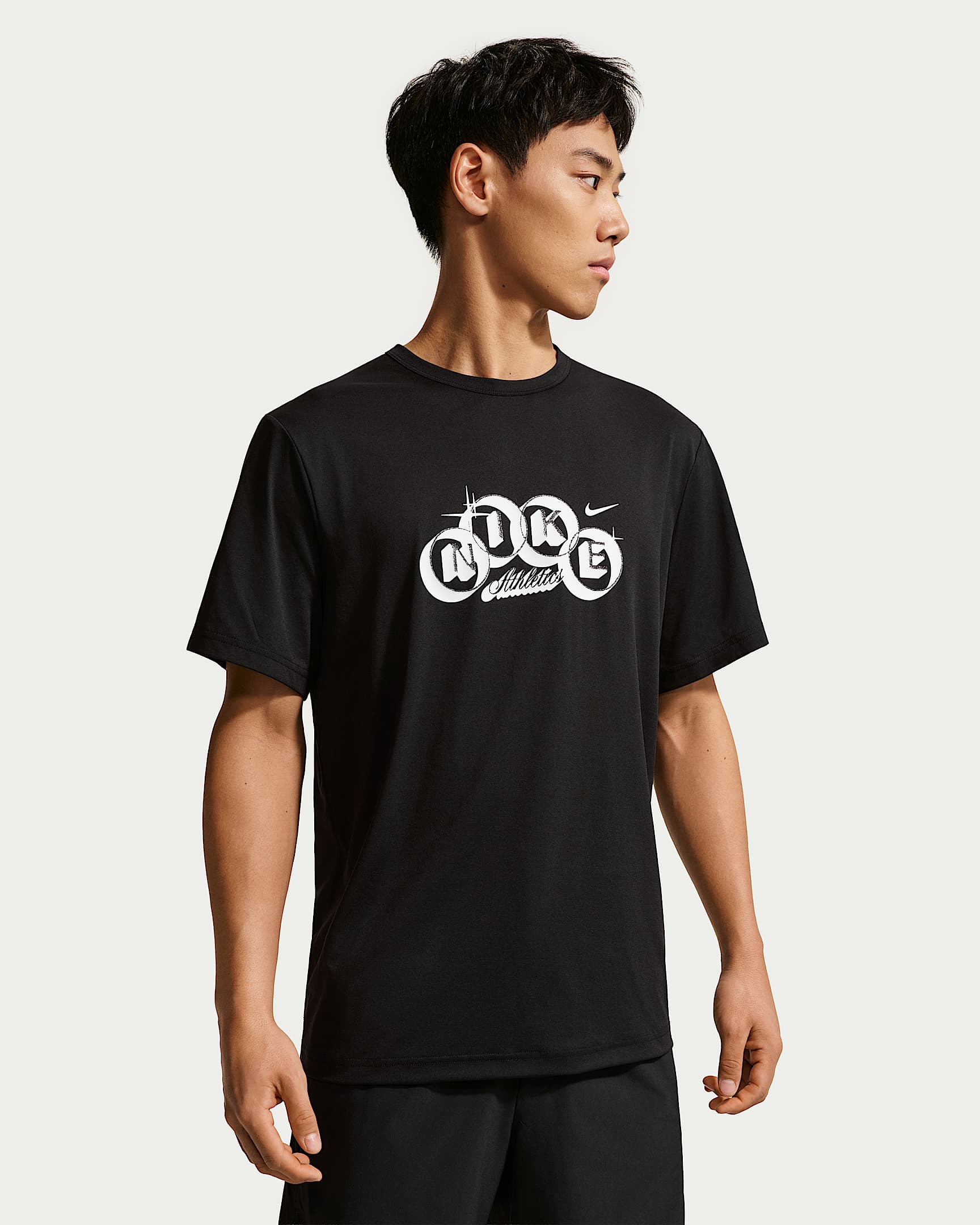 Nike Hyverse Dri-FIT 男子防晒速干训练T恤 - 黑/白色