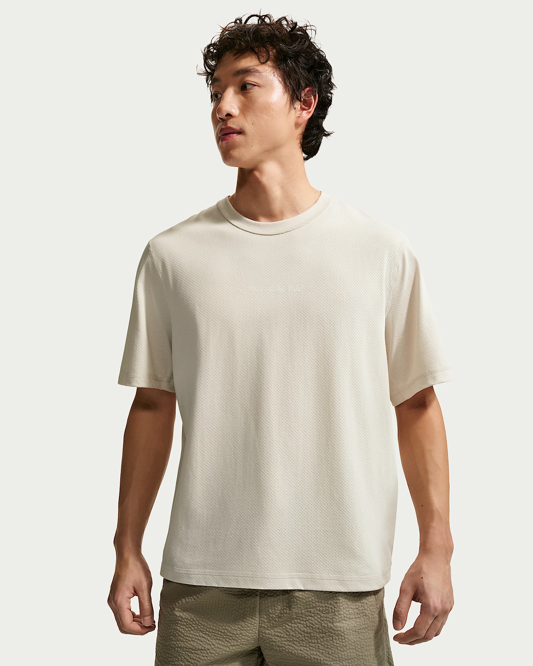 Nike Primary N.A.C. 男子速干训练T恤 - 浅土褐/帆白