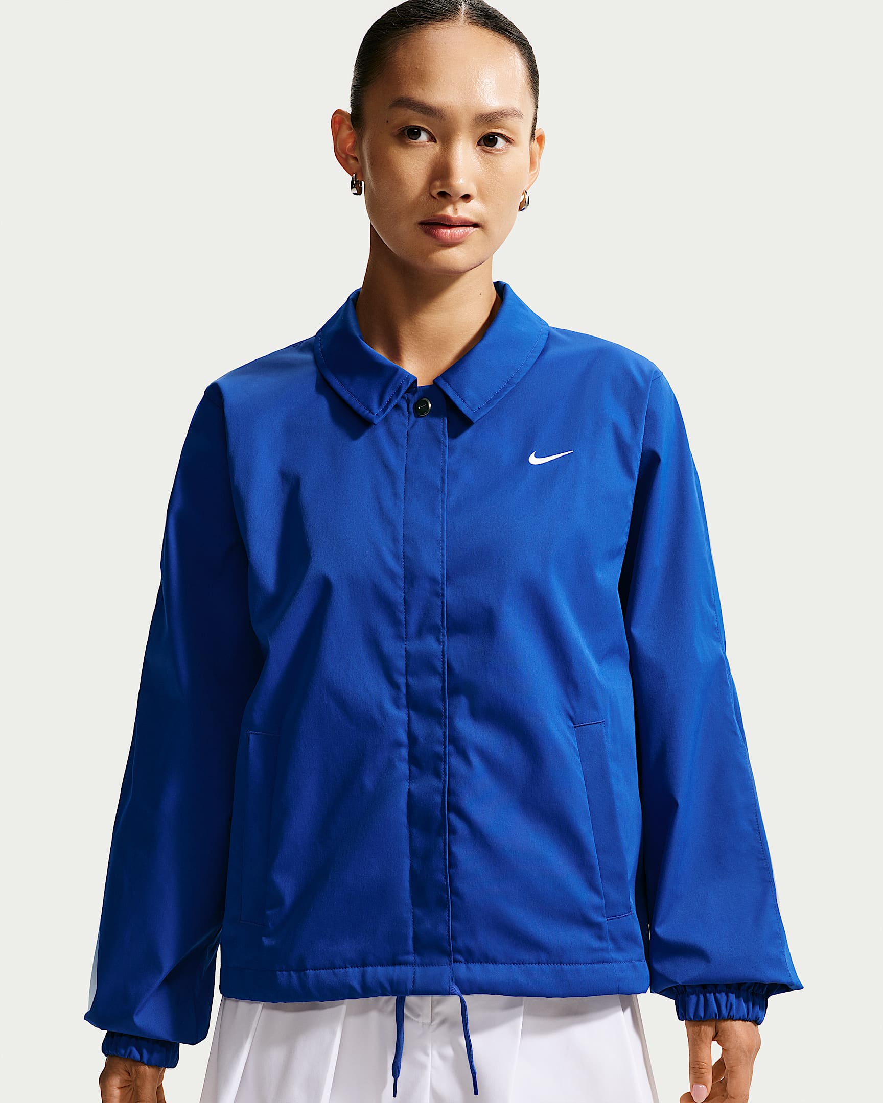 Nike Sportswear 女子宽松教练夹克 - 旧宝蓝/帆白