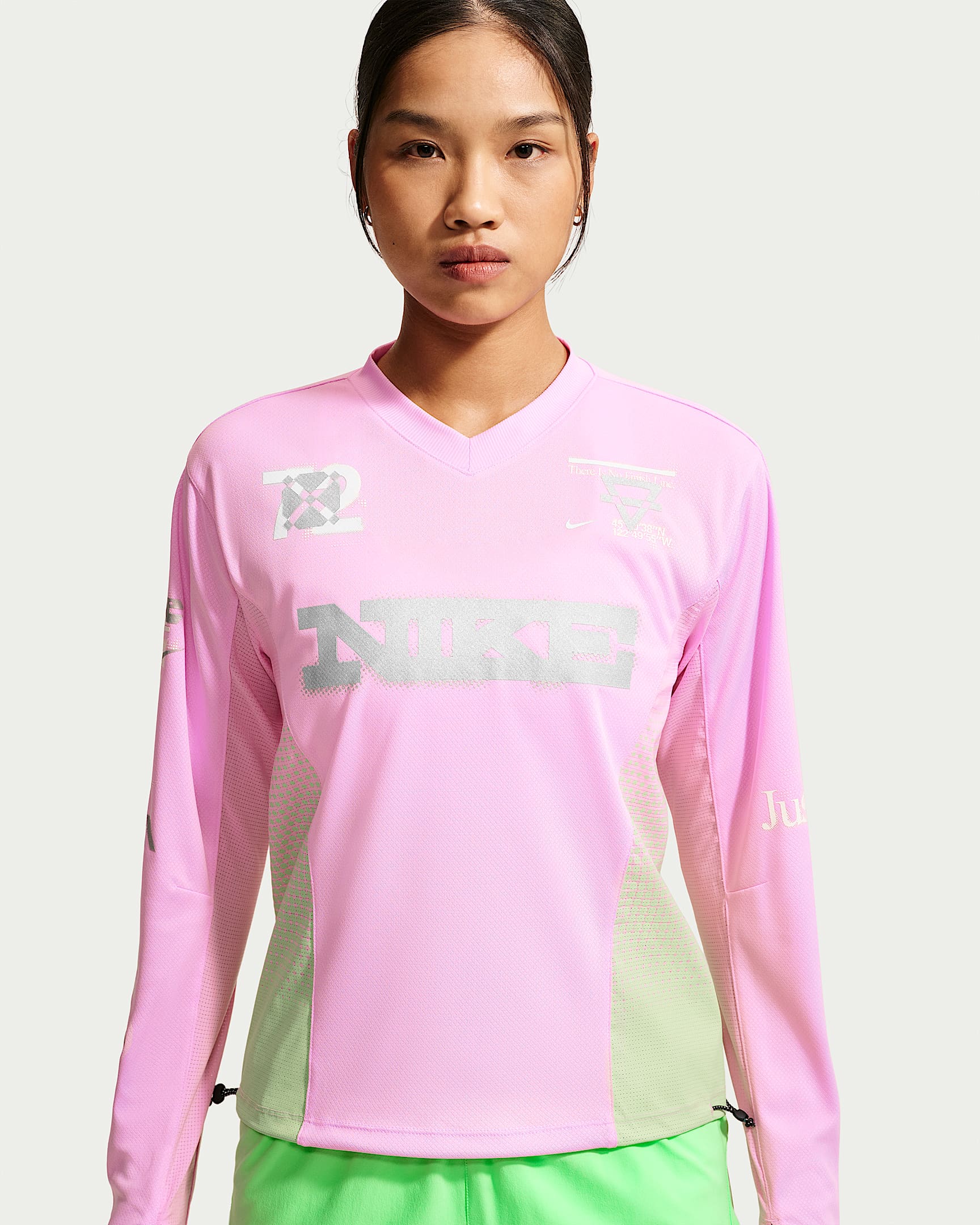 Nike Swift 女子速干长袖跑步上衣 - 上升粉/梦幻绿/帆白