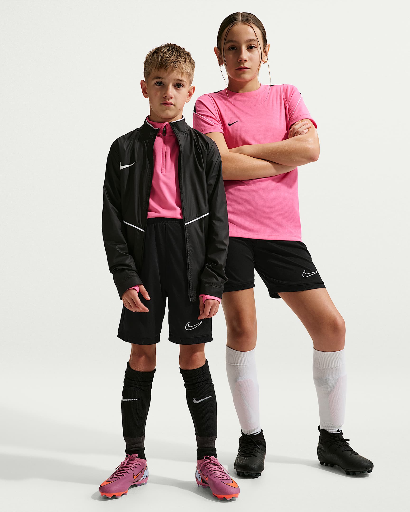 Nike Academy Dri-FIT 大童速干足球针织短裤 - 黑/黑/白色