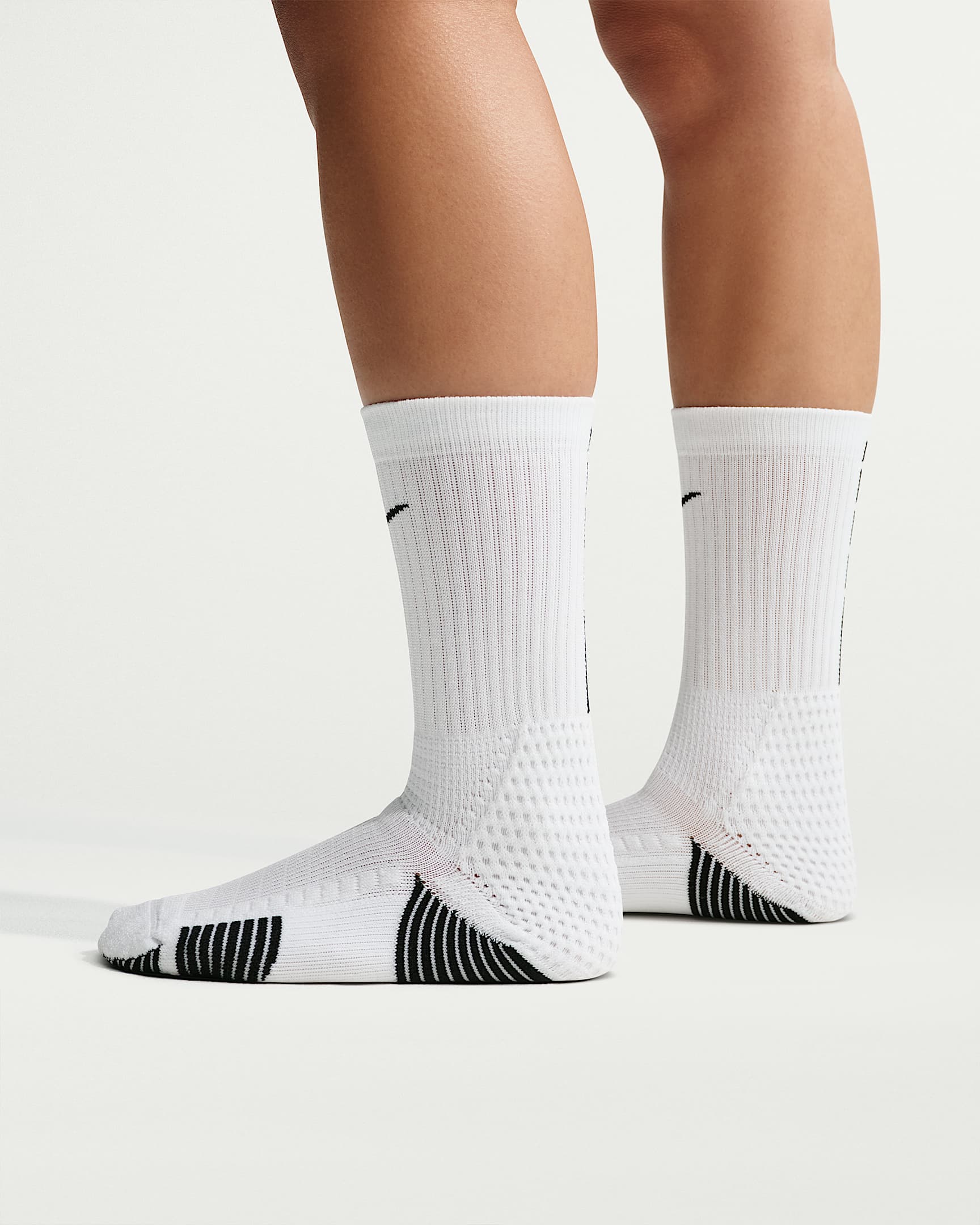 Nike Elite 2.0 舒适速干中筒运动袜（1 双） - 白色/黑/黑
