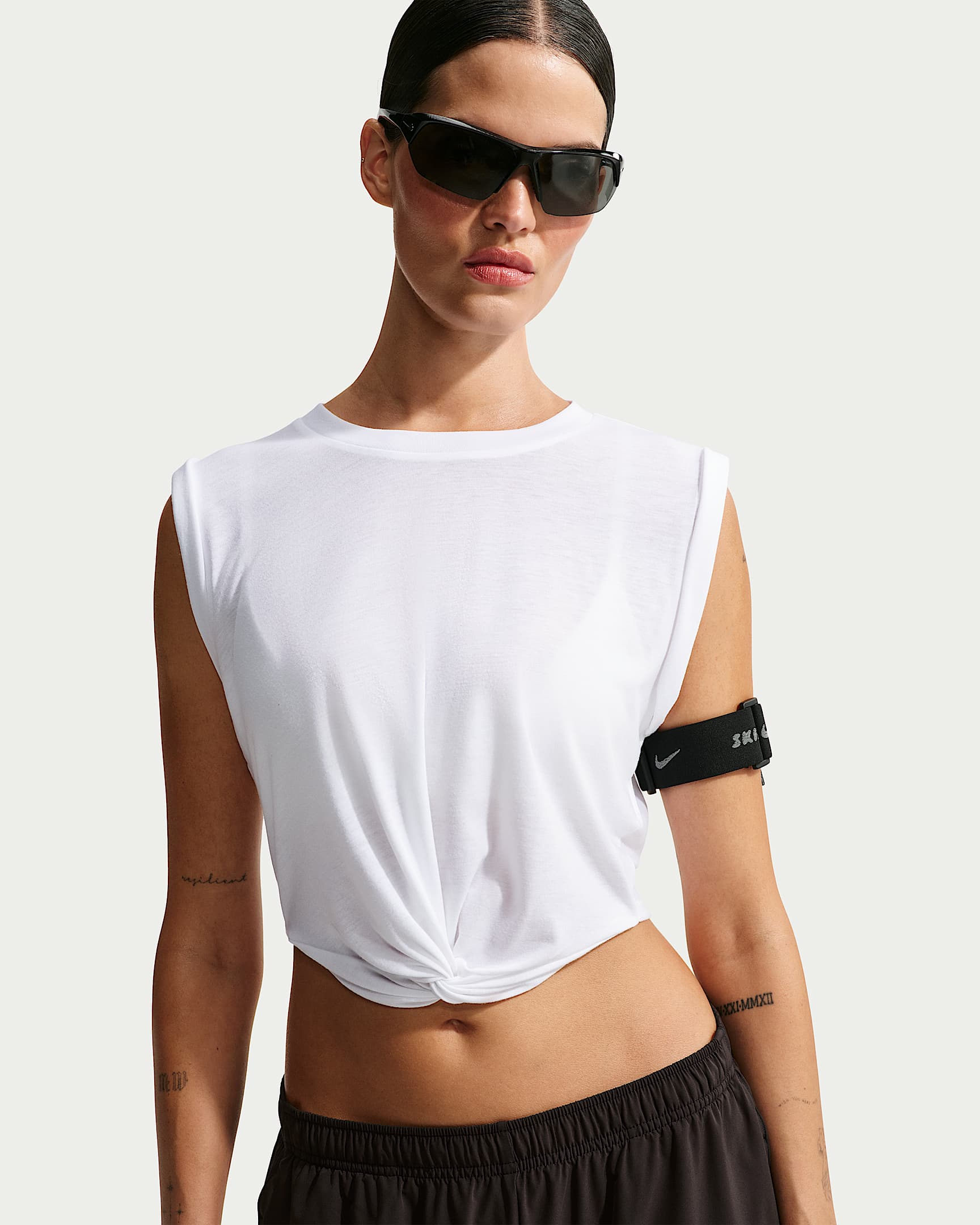NikeSKIMS Performance Cotton Blend 女子速干短款扭结式背心 - NSKM Snow
