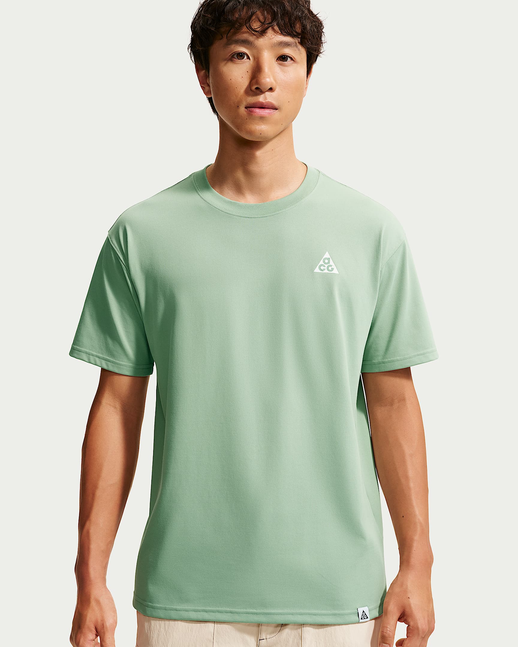ACG Dri-FIT 男子速干短袖T恤 - 温和灰绿
