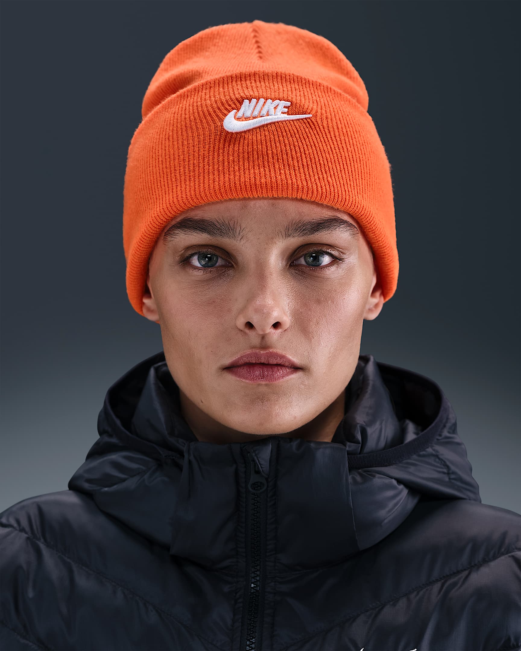 Nike Peak Futura 针织帽 - 荷兰橙/白色