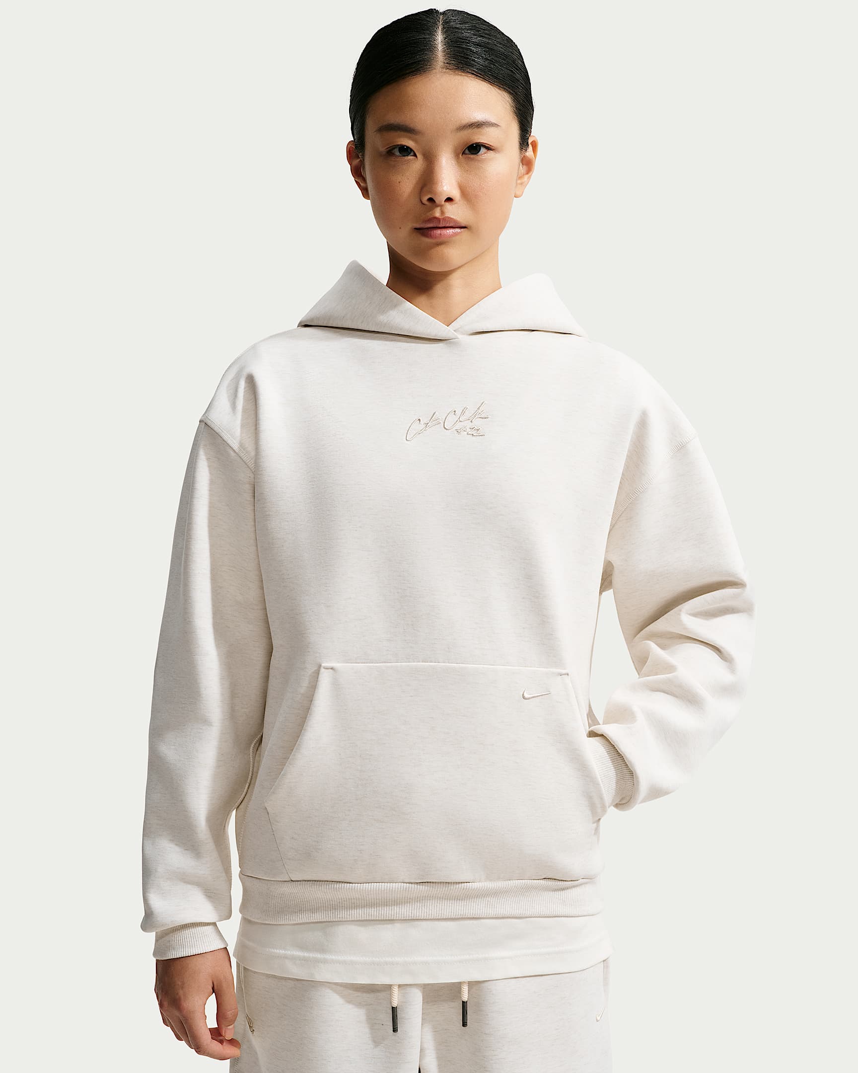 Caitlin Standard Issue Dri-FIT 耐克篮球小标系列凯特琳·克拉克女子速干套头篮球连帽衫 - 淡象牙白/调色/淡象牙白