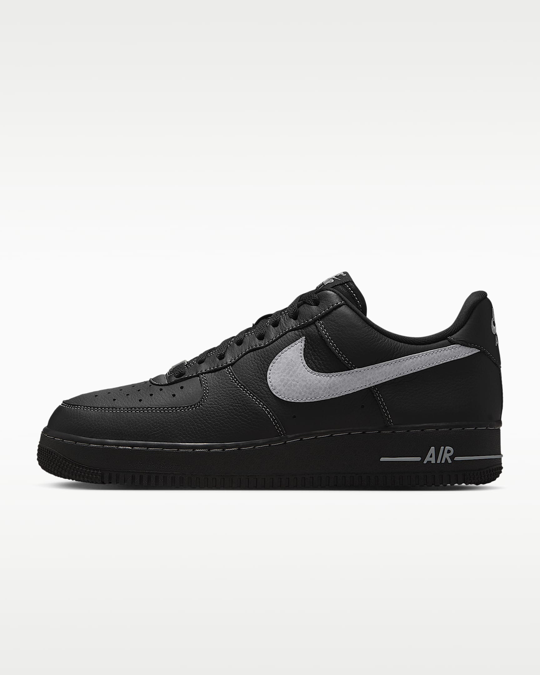 Nike Air Force 1 '07 LV8 男子空军一号运动鞋 - 黑/黑/黑/狼灰