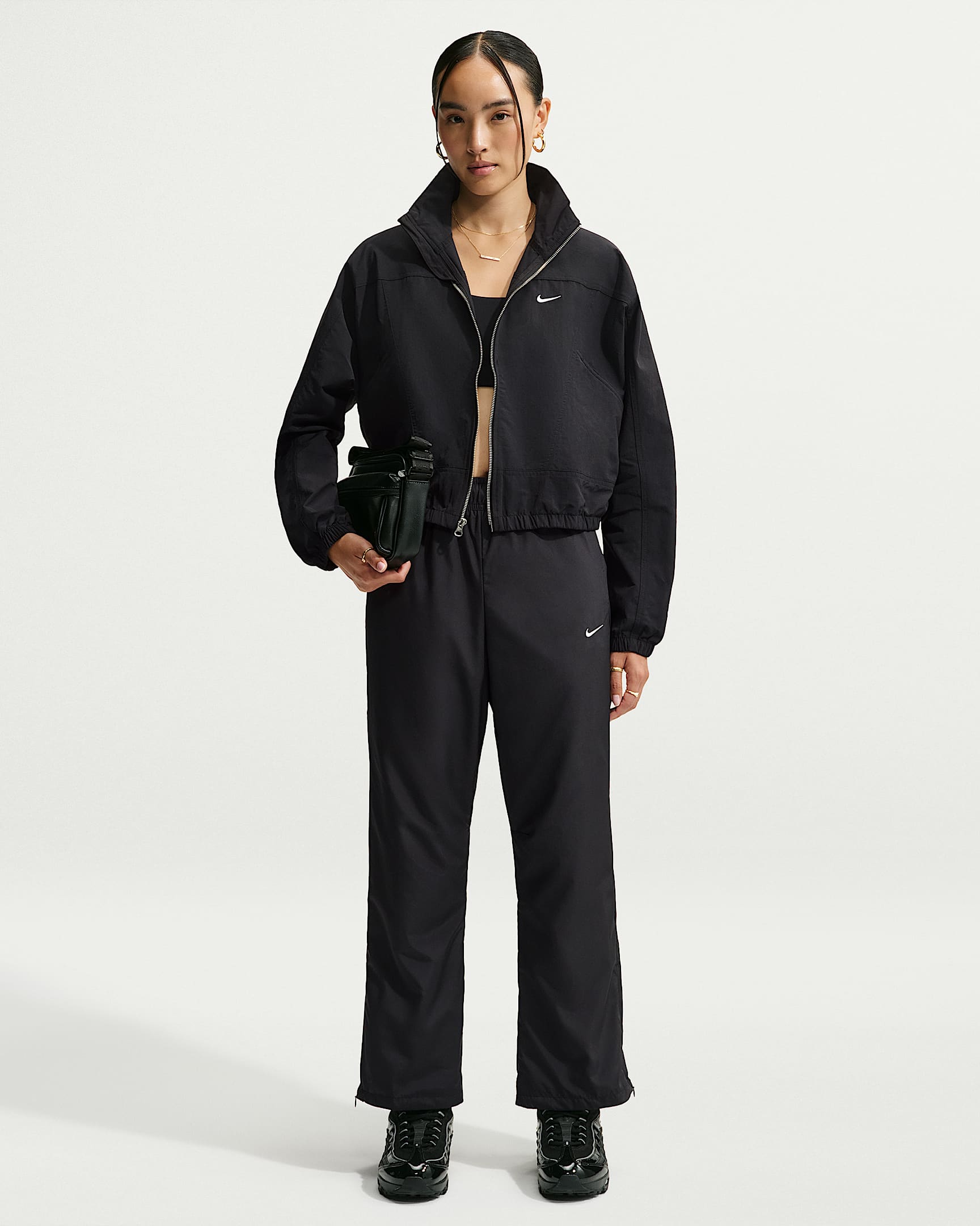 Nike Sportswear Classic 女子中腰直筒长裤 - 黑/帆白