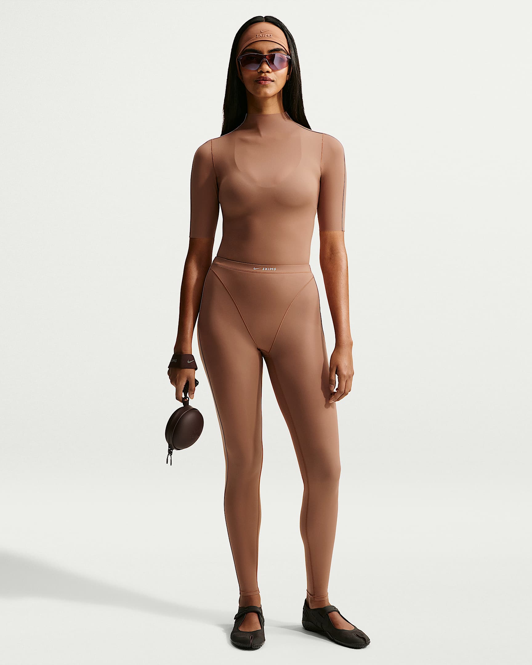 NikeSKIMS Weightless 女子高腰 V 型拼接紧身裤 - NSKM Carob Brown
