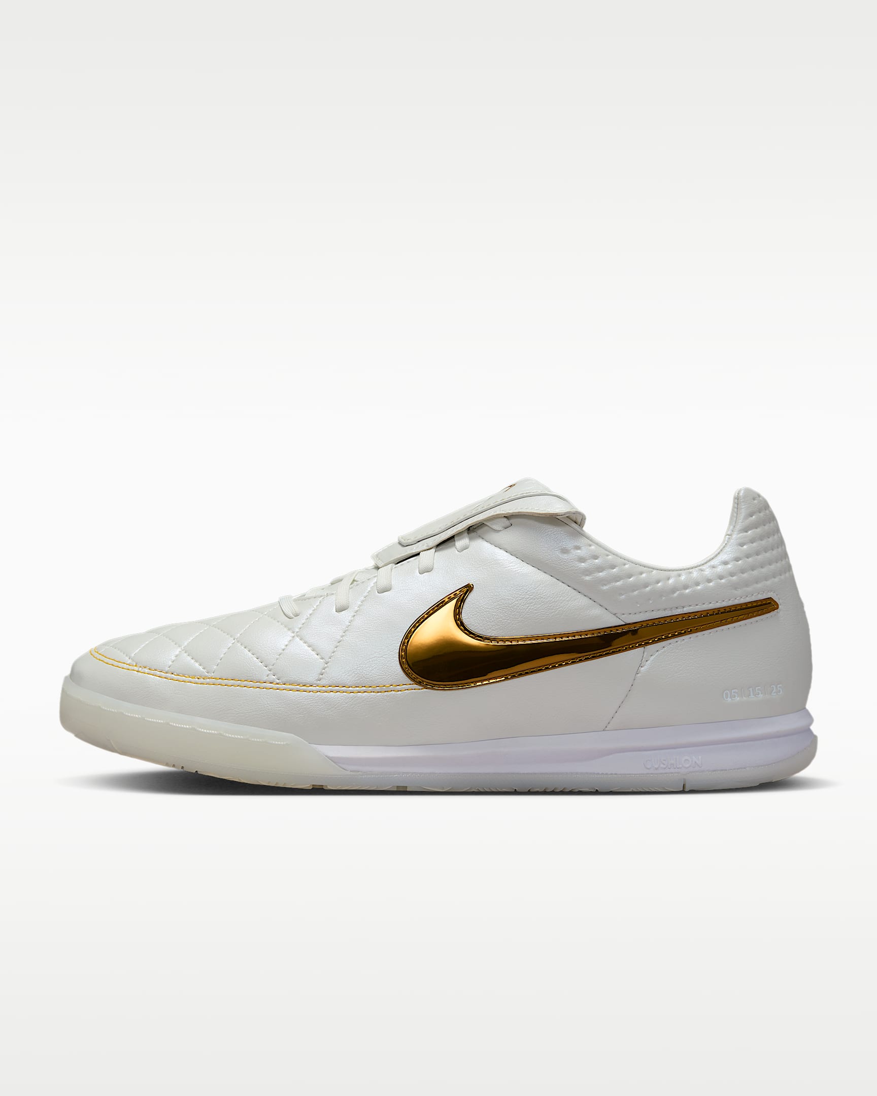 Nike Tiempo Legend SE 耐克传奇系列男/女 IC 室内/球场低帮足球鞋 - 金属山峰白/金属金币色