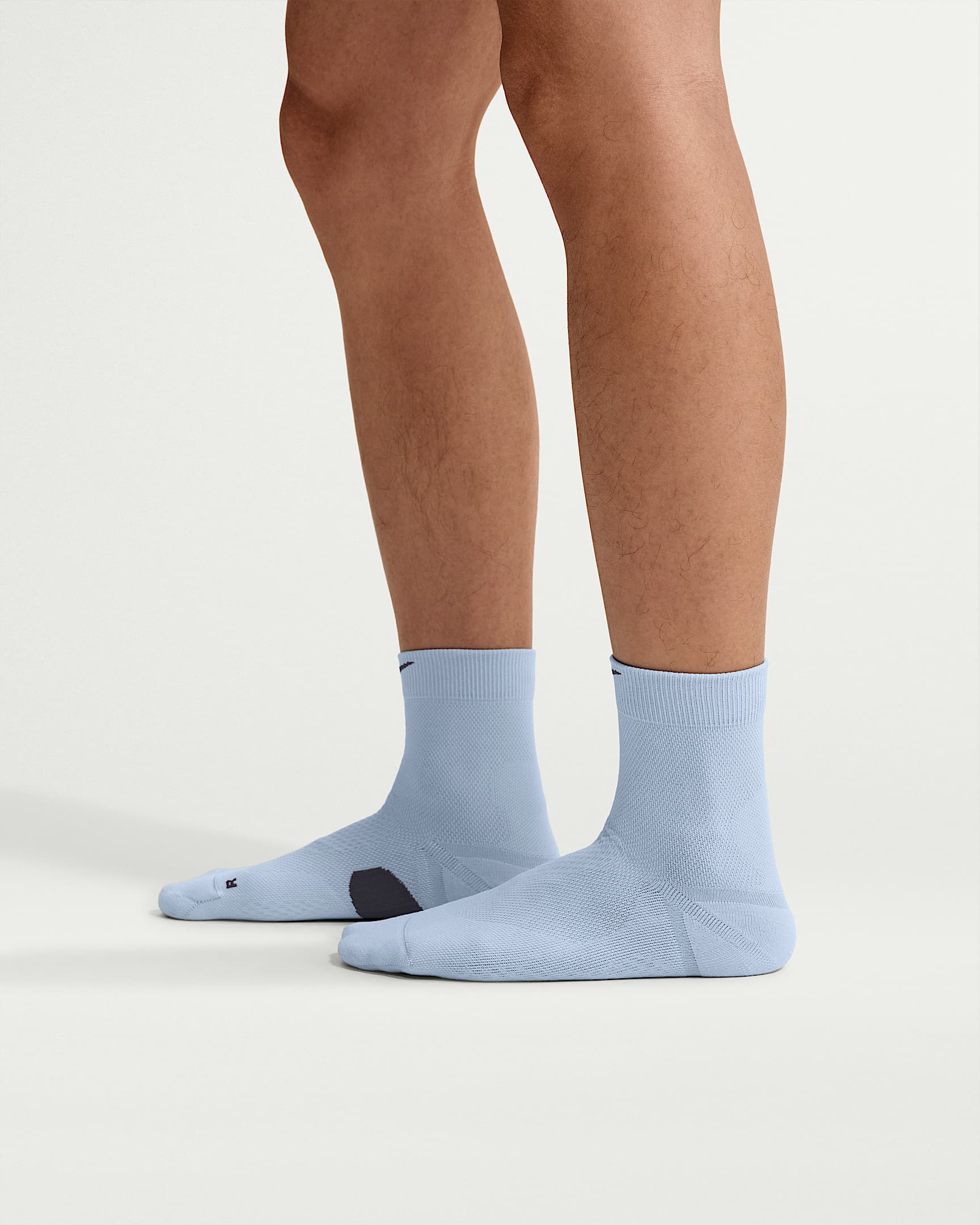 Nike Run Midweight Micro-Crew 耐克女子夜跑系列速干跑步短袜(1 双) - 浅军械蓝/铁架黑/铁架黑