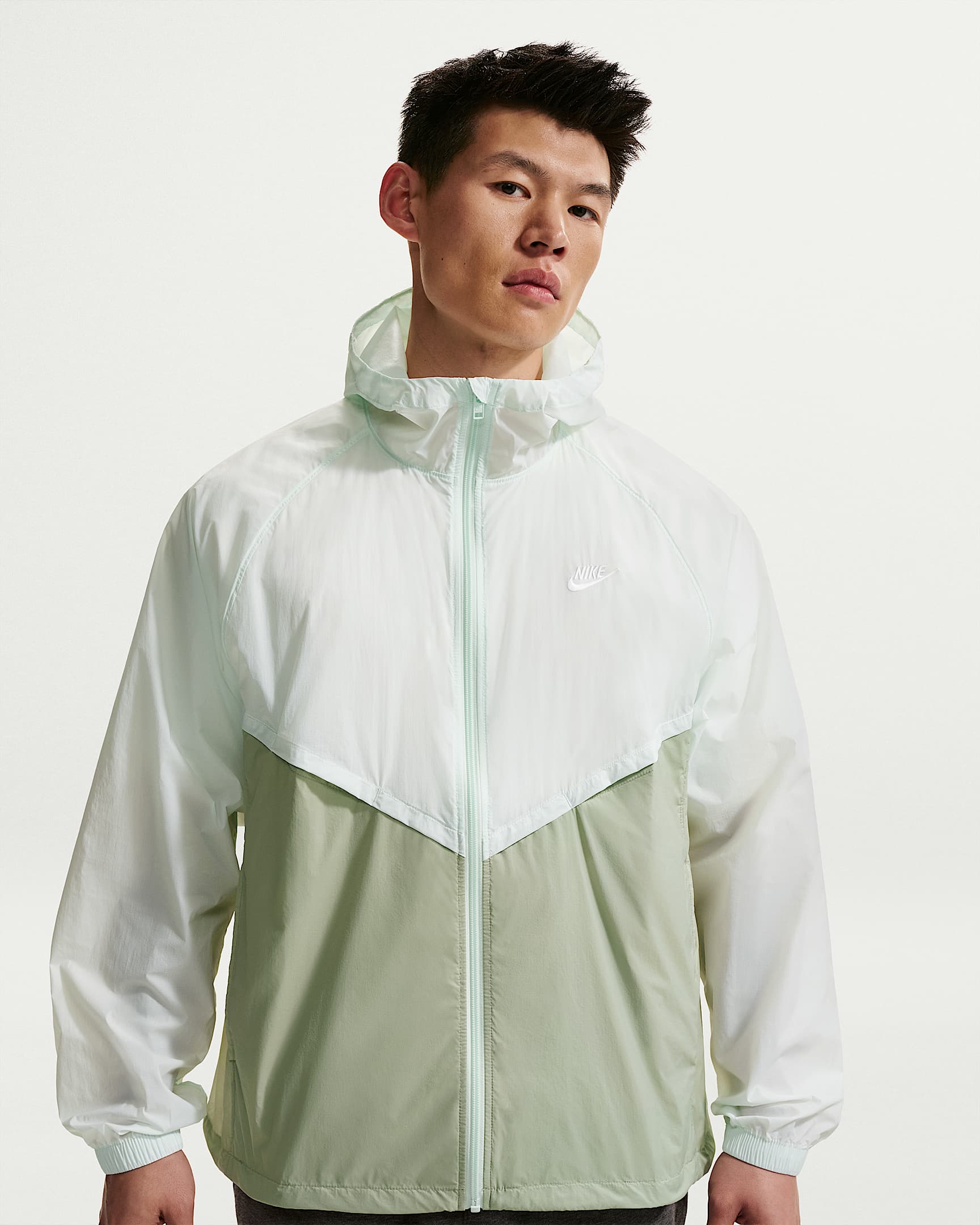 Nike Windrunner 男子无衬里全长拉链开襟夹克防晒衣皮肤衣 - 微绿/地平线绿/白色