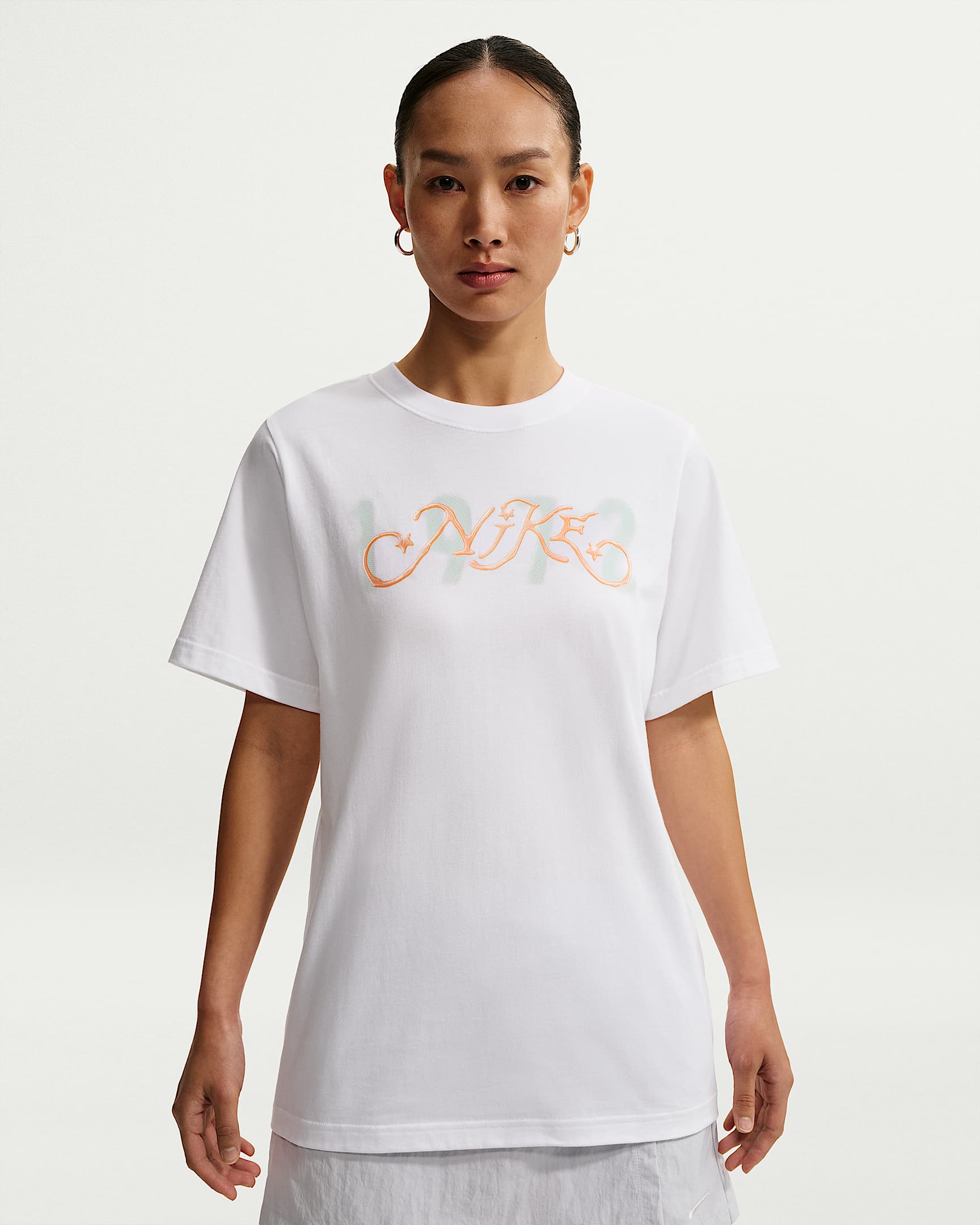 Nike Sportswear 女子T恤 - 白色