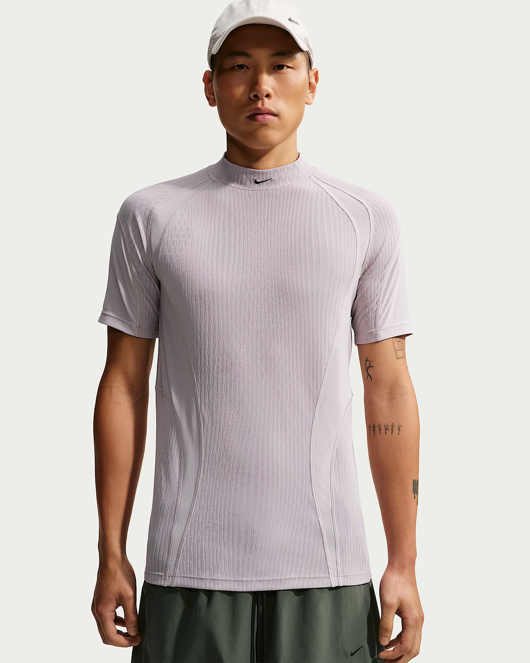Nike Tech Dri-FIT ADV 男子速干短袖上衣 - 大学灰/黑
