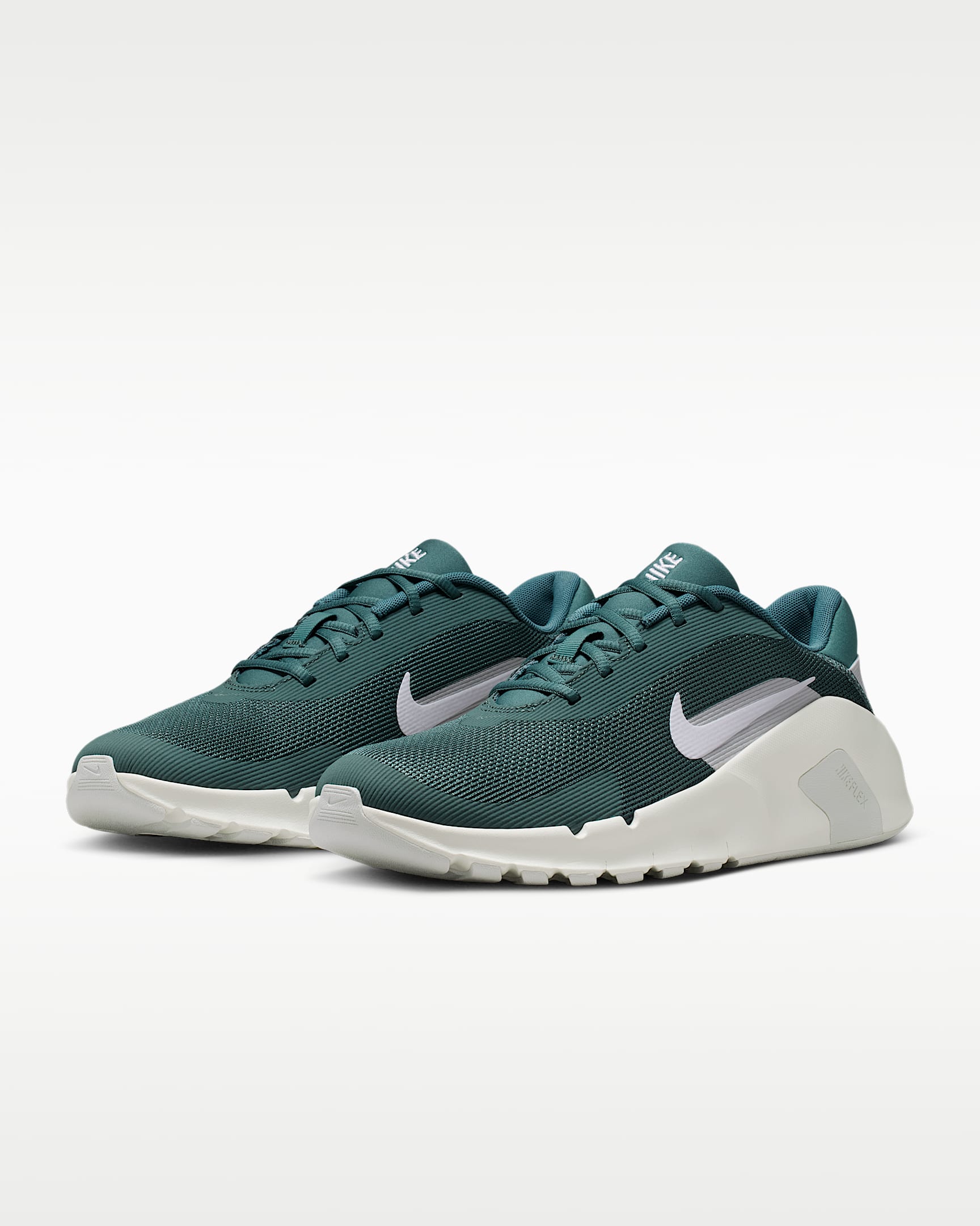 Nike Flex Train 男子训练鞋 - 矿物岩板蓝/杉木浅蓝灰/尘光子色/白色