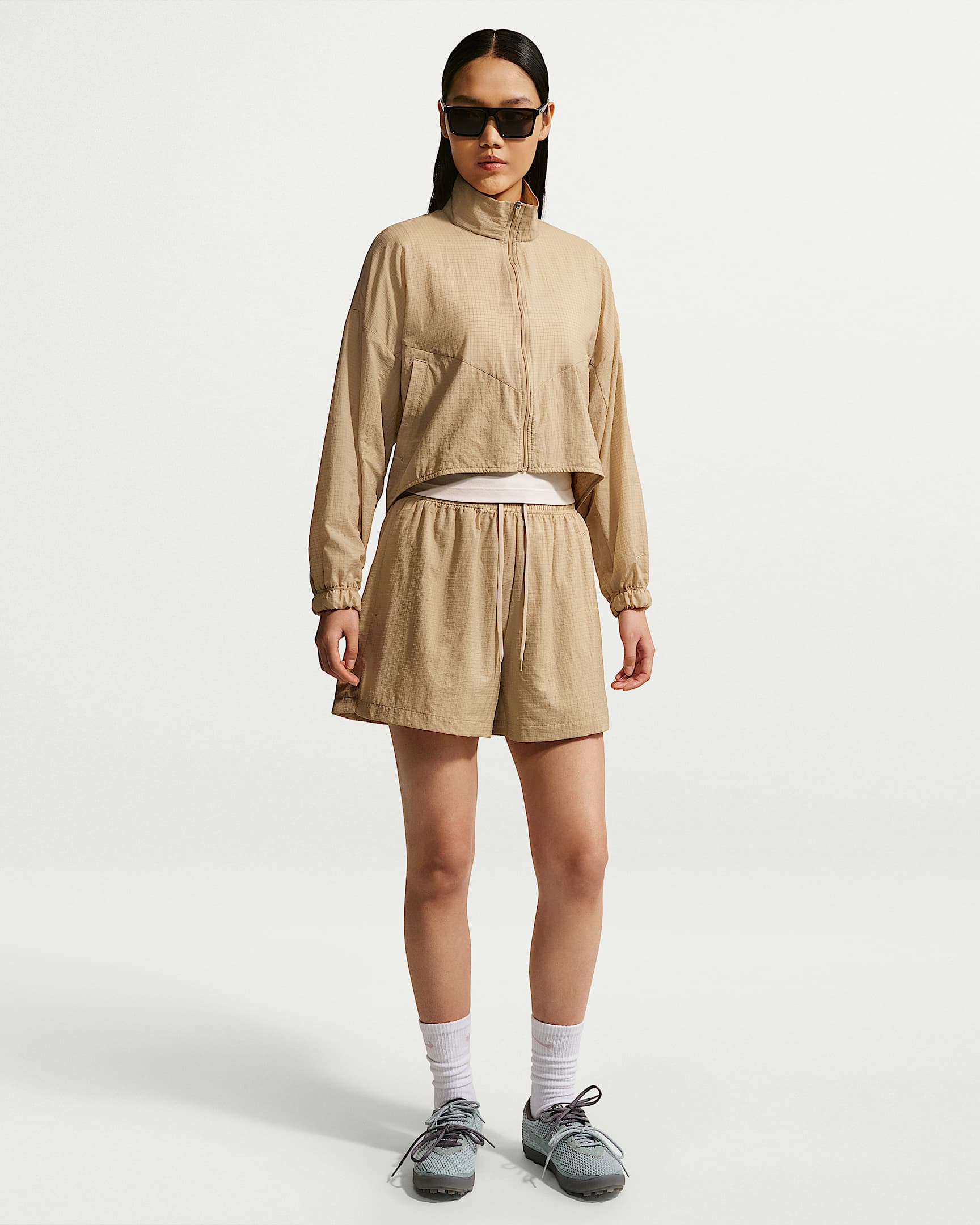 Nike Sportswear 女子宽松高腰轻盈不易撕裂短裤 - 亚麻/亚麻