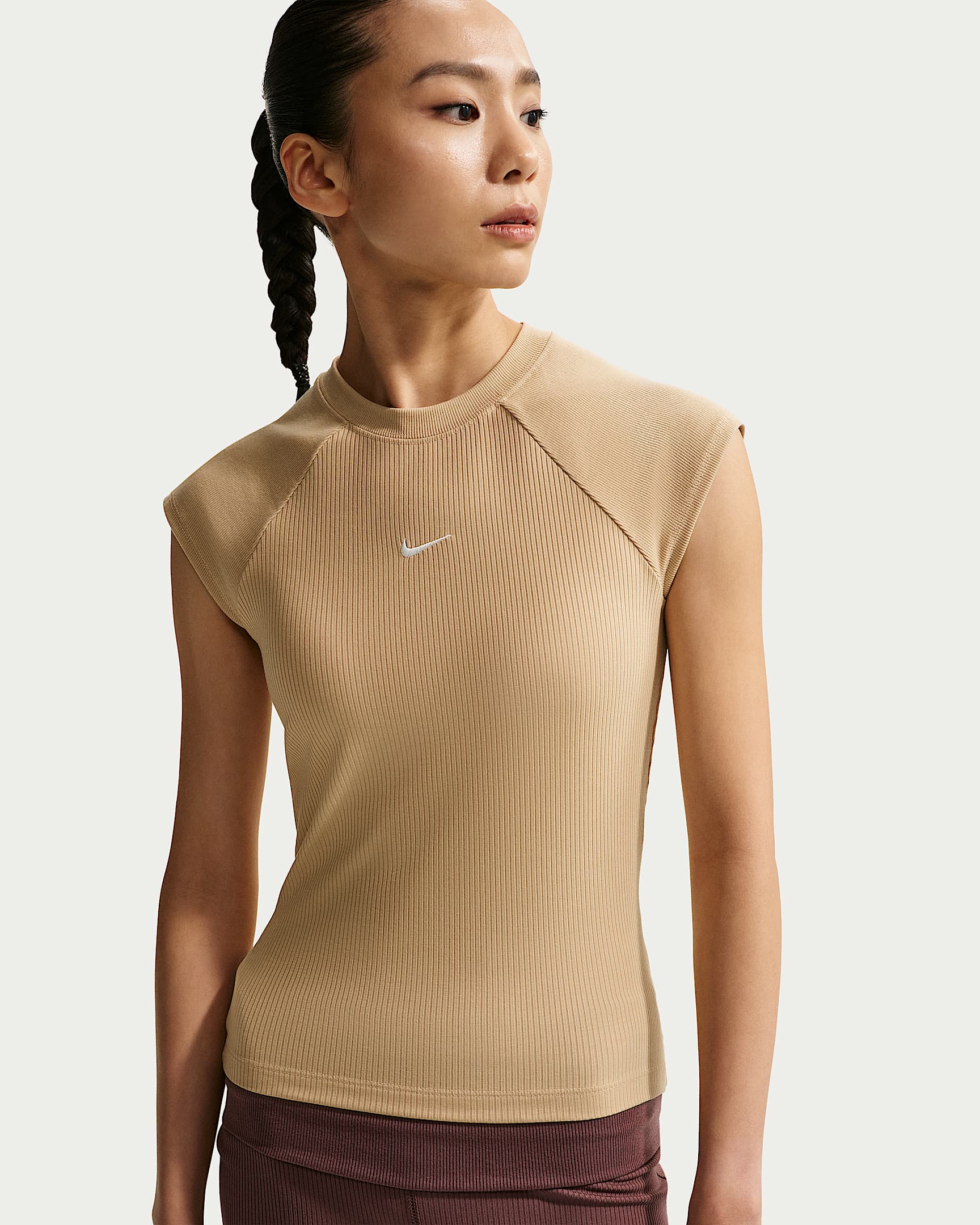 Nike Sportswear Chill Knit 女子紧身短袖罗纹上衣 - 亚麻/帆白