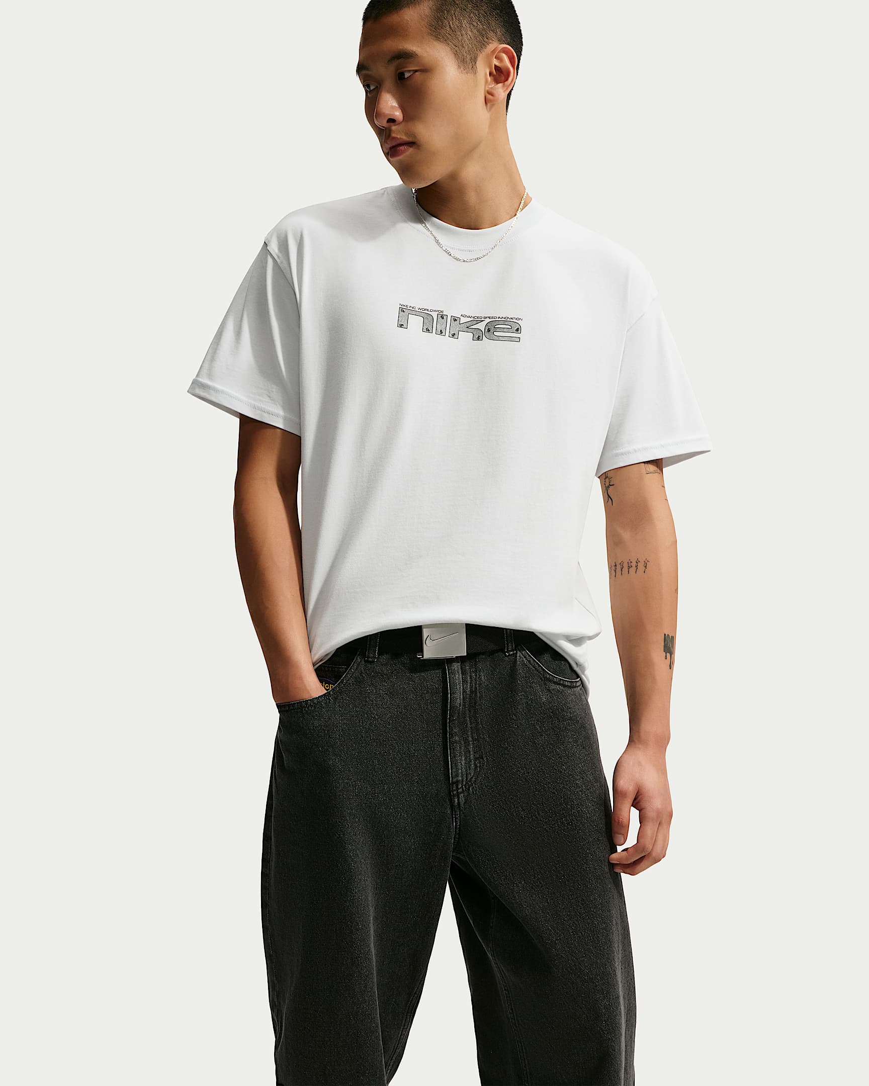 Nike Sportswear 男子短袖T恤 - 米白