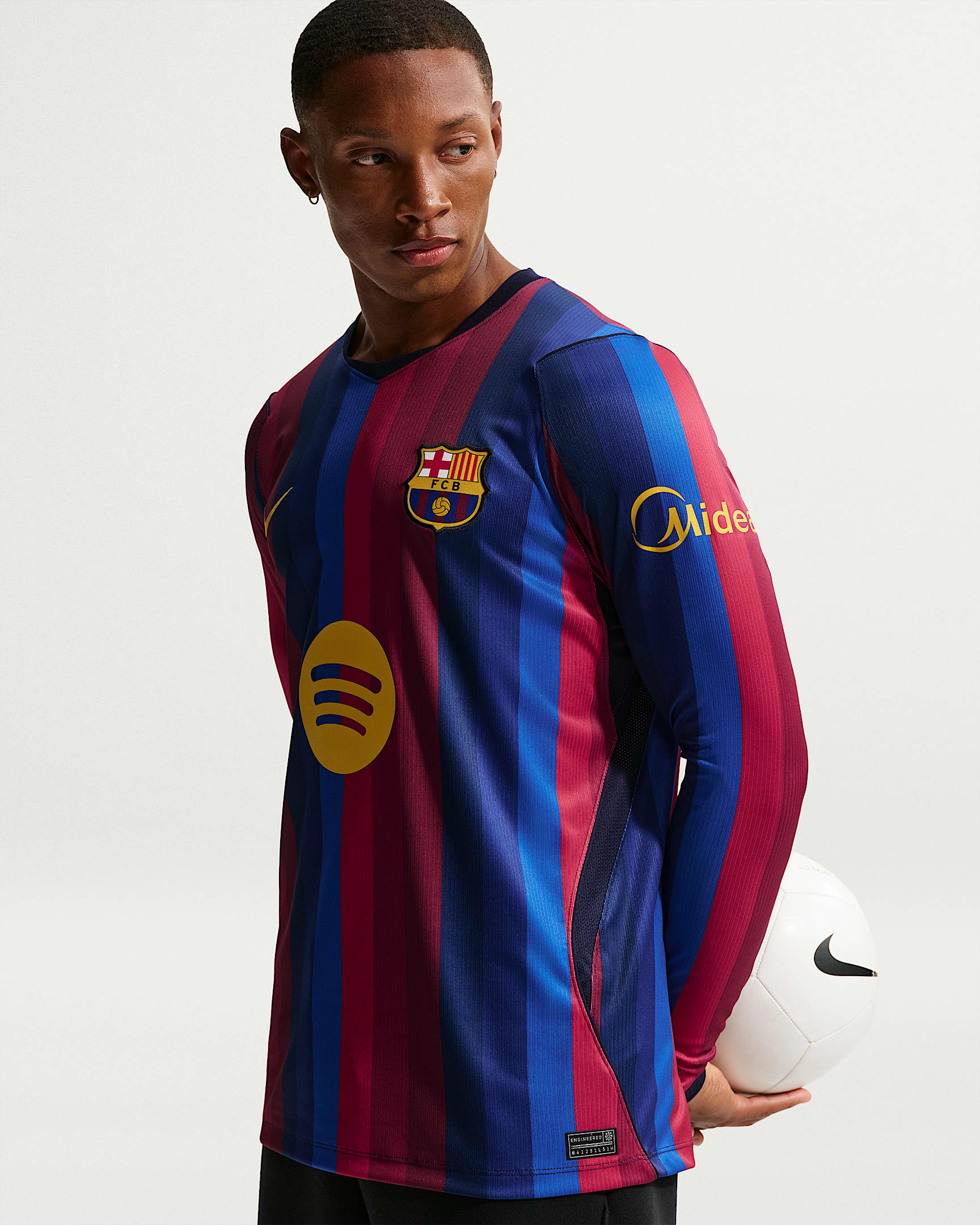 2026/27 赛季巴萨主场球迷版 Nike Dri-FIT 男子速干足球长袖球衣 - 深石榴红/空间蓝/黑蓝/矿物黄