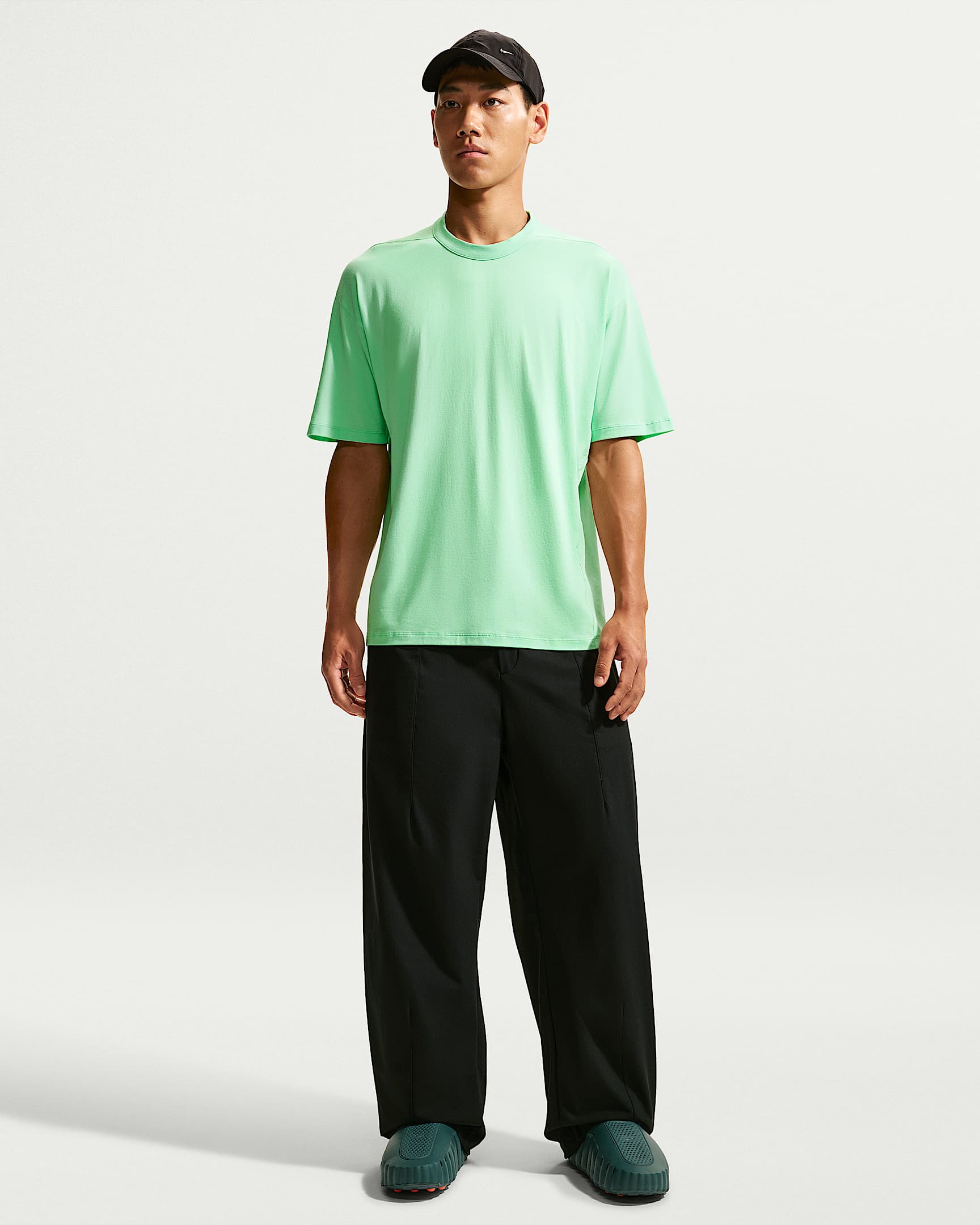 Nike 24.7 PerfectStretch Dri-FIT 无界弹韧男子防晒速干长裤 - 黑/黑/暗烟灰