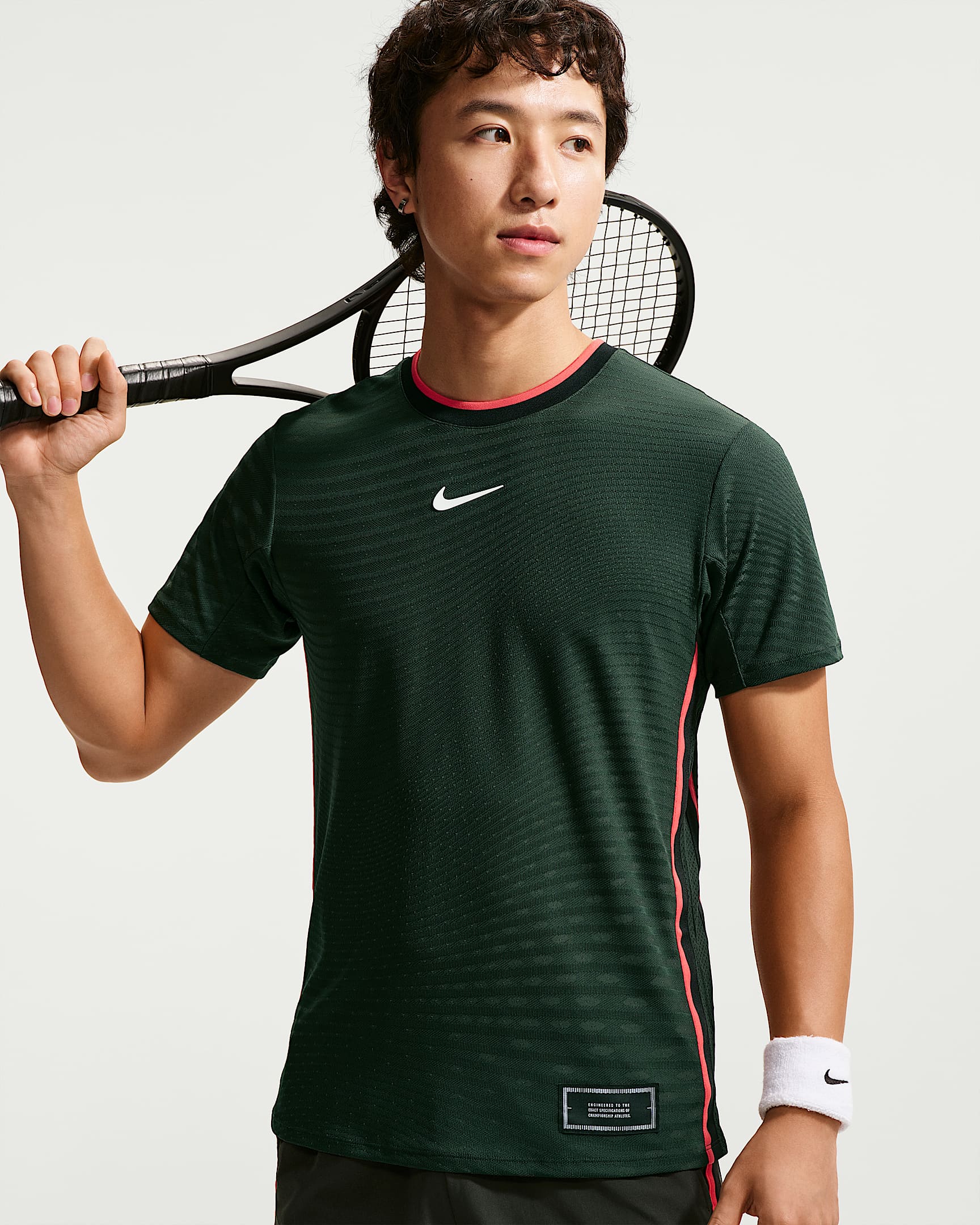 NikeCourt Slam Aero-FIT 男子短袖网球上衣 - 黑云衫绿/白色