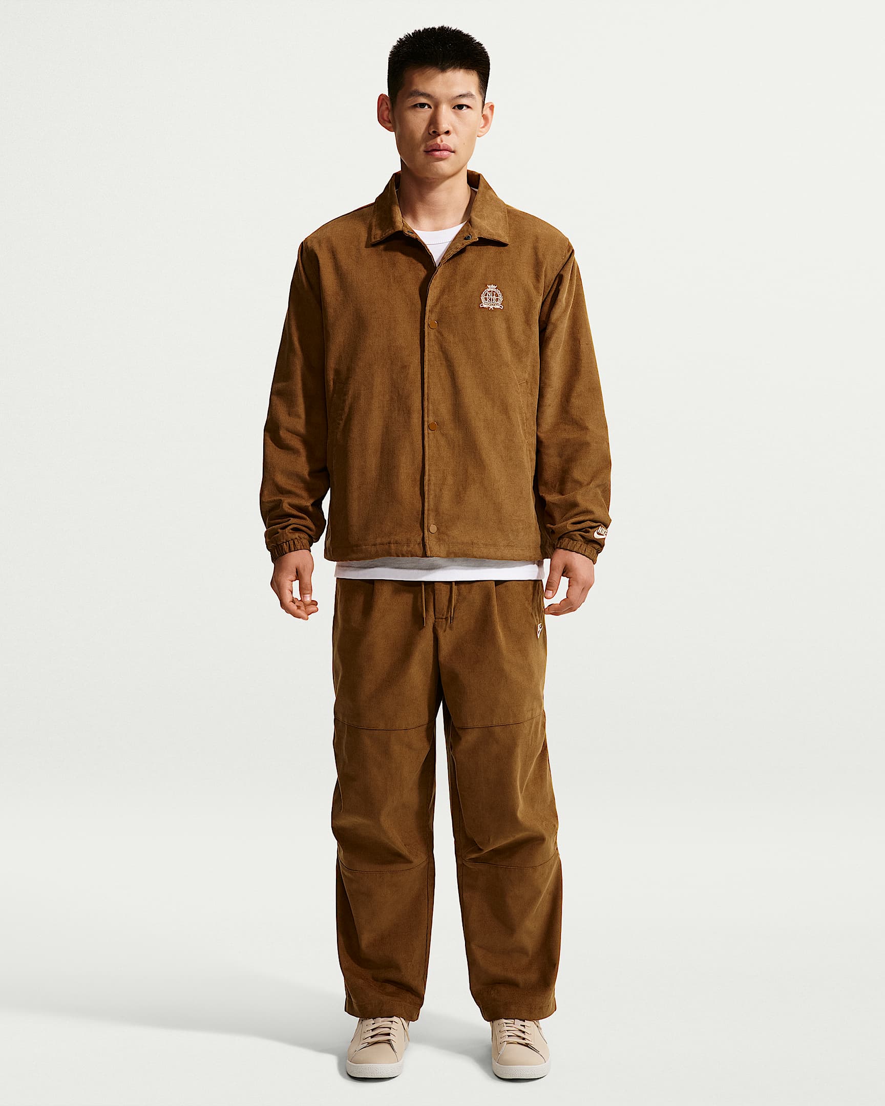 Nike Sportswear Club 男子灯芯绒长裤 - 麦芽棕/白色