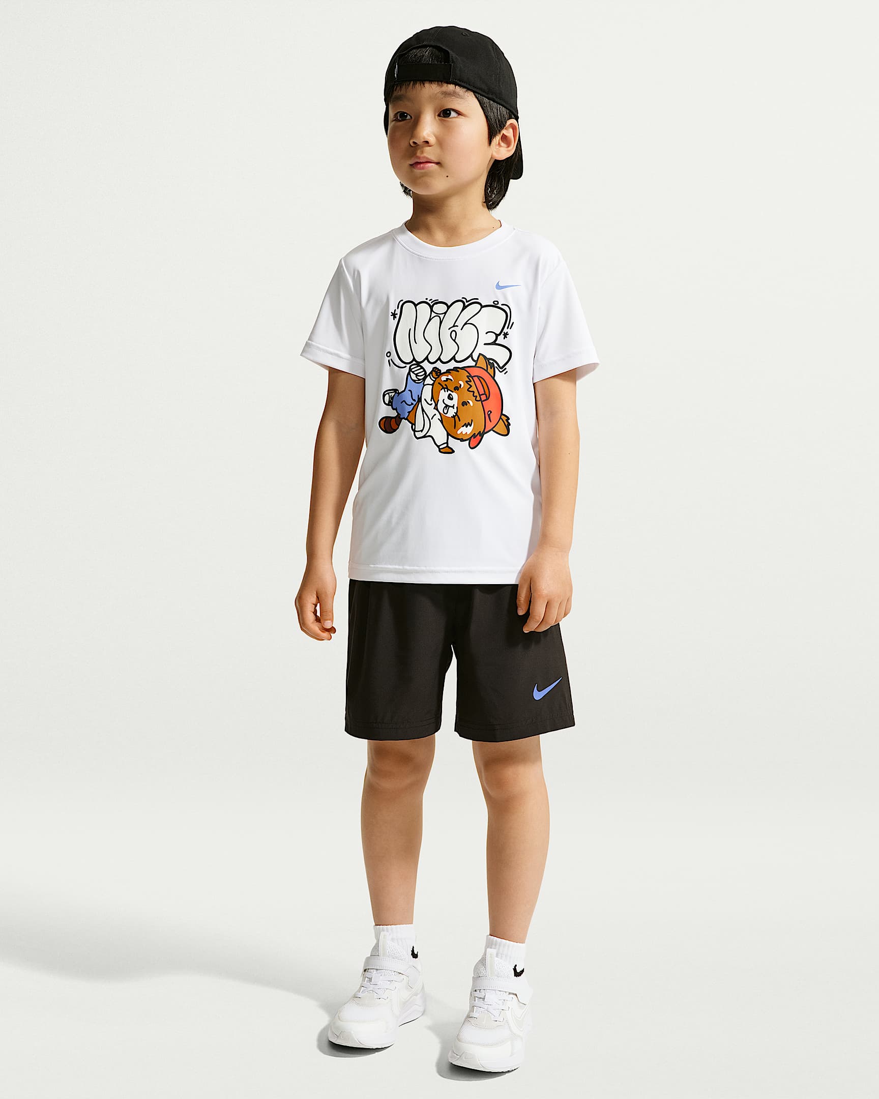 Nike Red Panda 幼童速干短袖T恤和短裤套装 - 黑