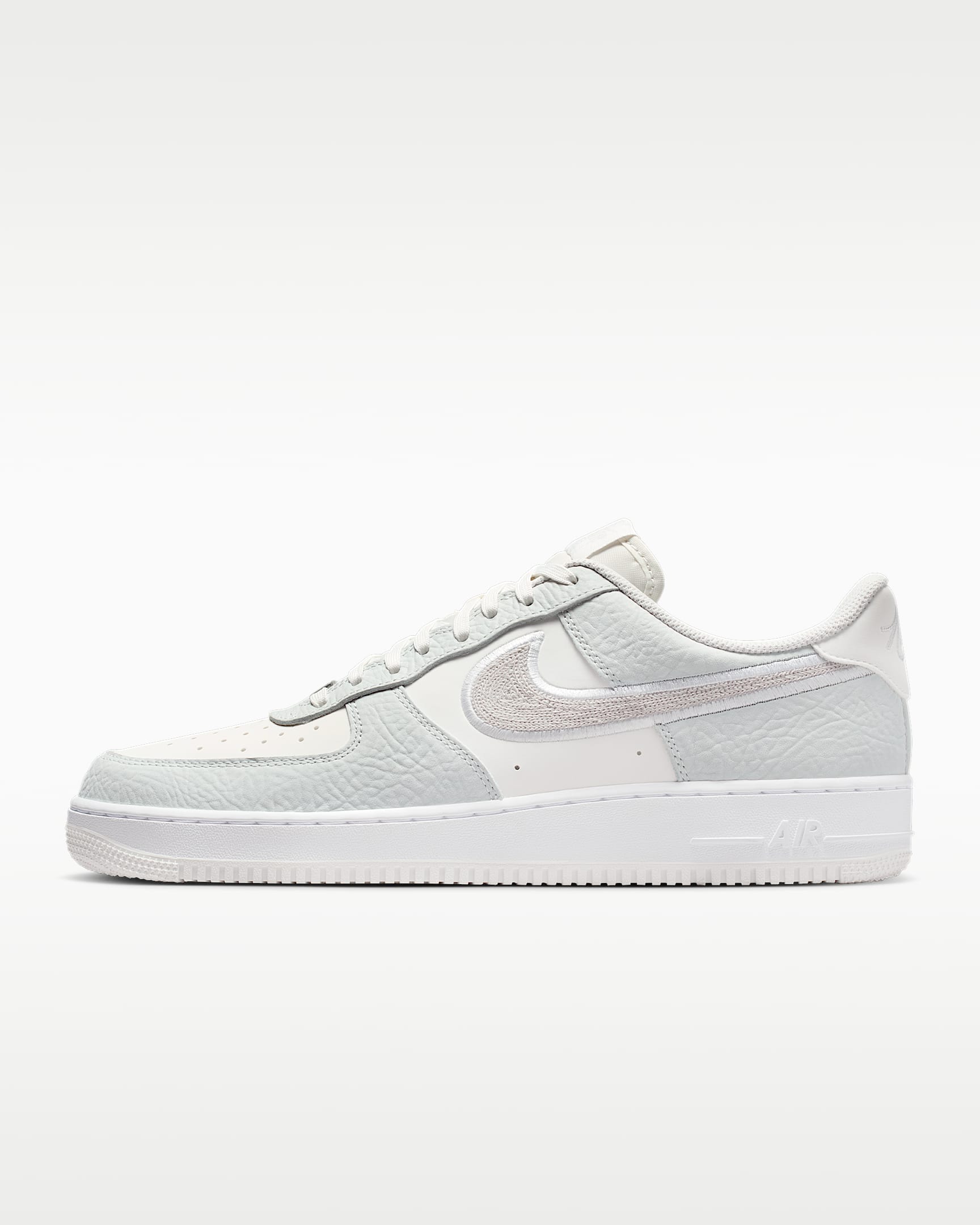 Nike Air Force 1 '07 LV8 男子空军一号运动鞋 - 山峰白/白色/苍野灰