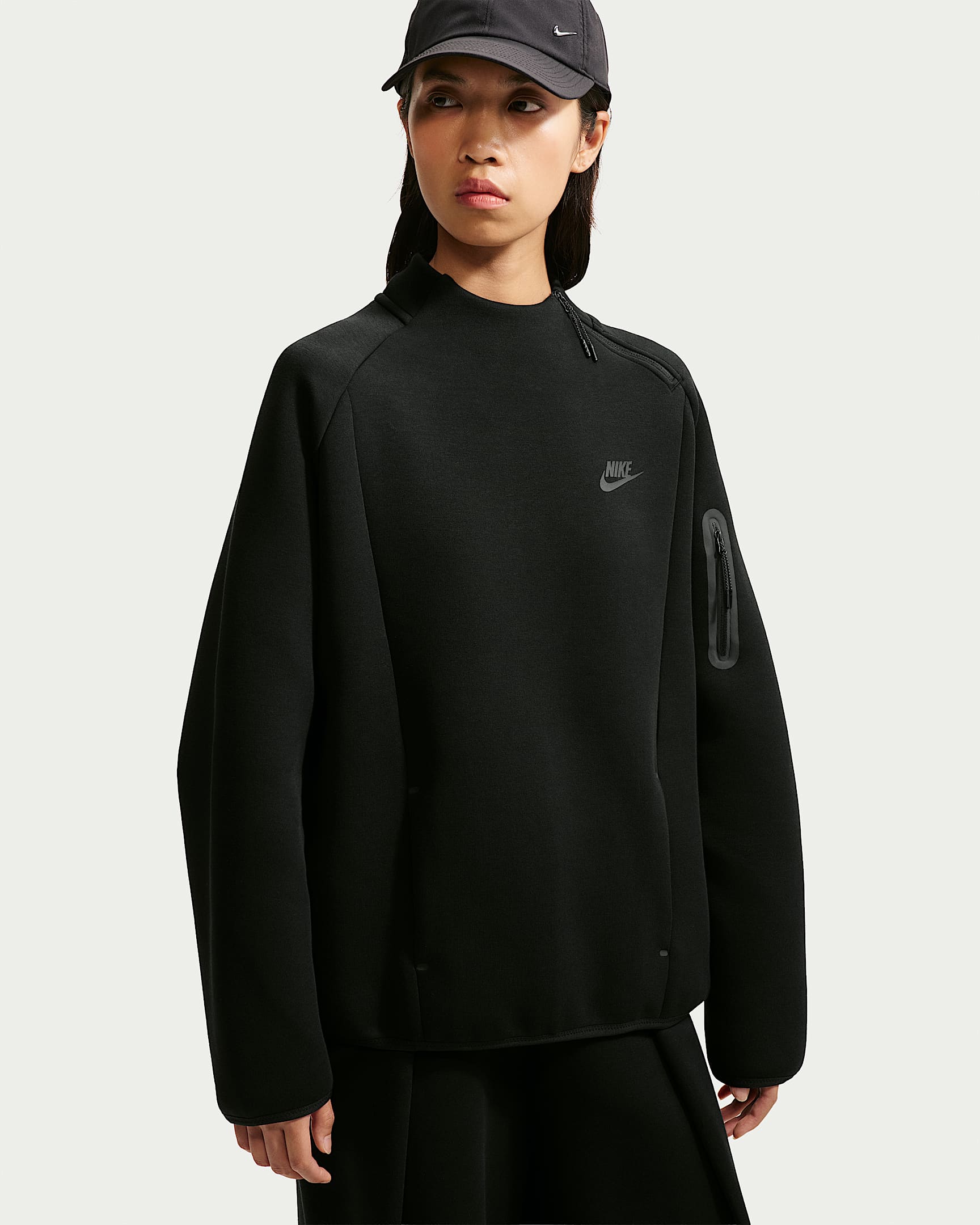 Nike Tech Fleece 女子宽松领口不对称拉链开襟运动衫 - 黑/黑