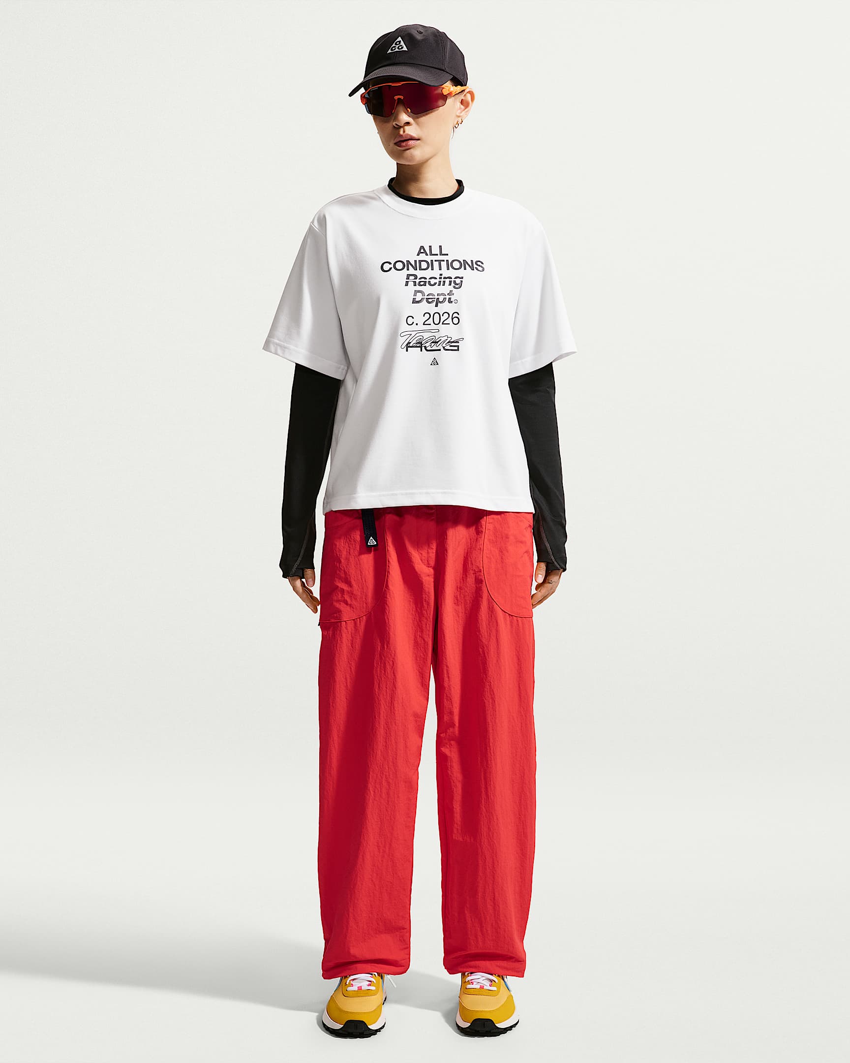 Nike ACG "Dolomiti" 姚妙同款女子拒水九分裤 - 浅深红/山峰白