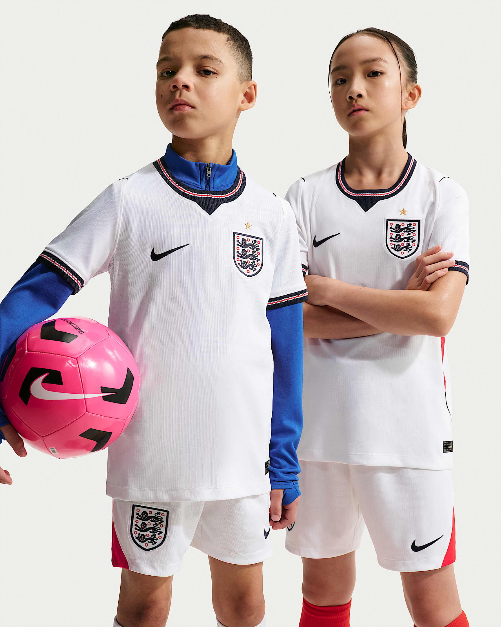 2026 赛季英格兰队主场球迷版 Nike Dri-FIT 大童速干足球球衣 - 白色/速度红/黑曜石色/黑曜石色