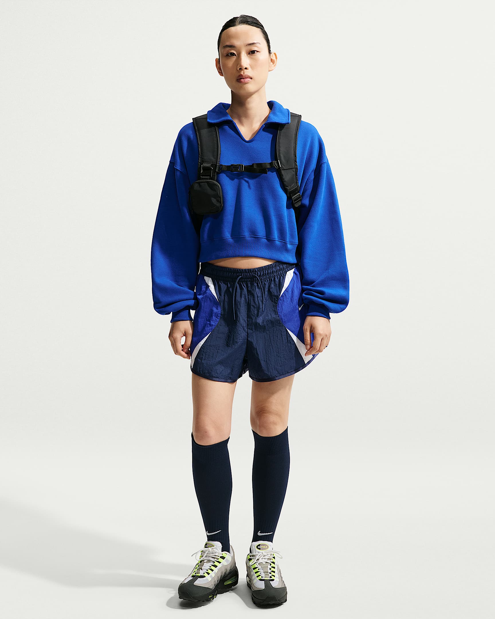 Nike Sportswear 女子宽松中腰运动短裤 - 深藏青/旧宝蓝/白色/白色