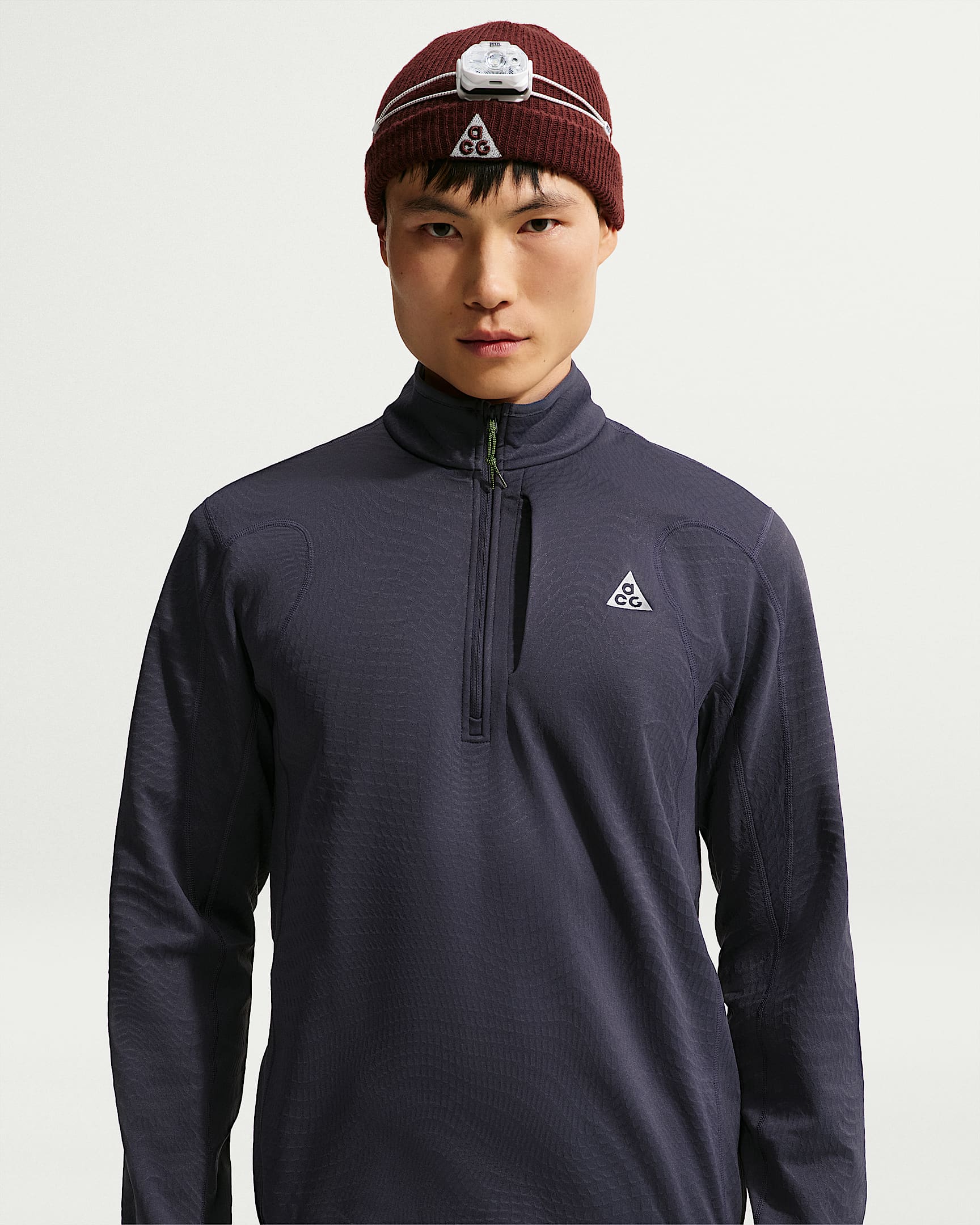 ACG Wolf Grid Therma-FIT 男子加绒徒步上衣 - 铁架黑/山峰白