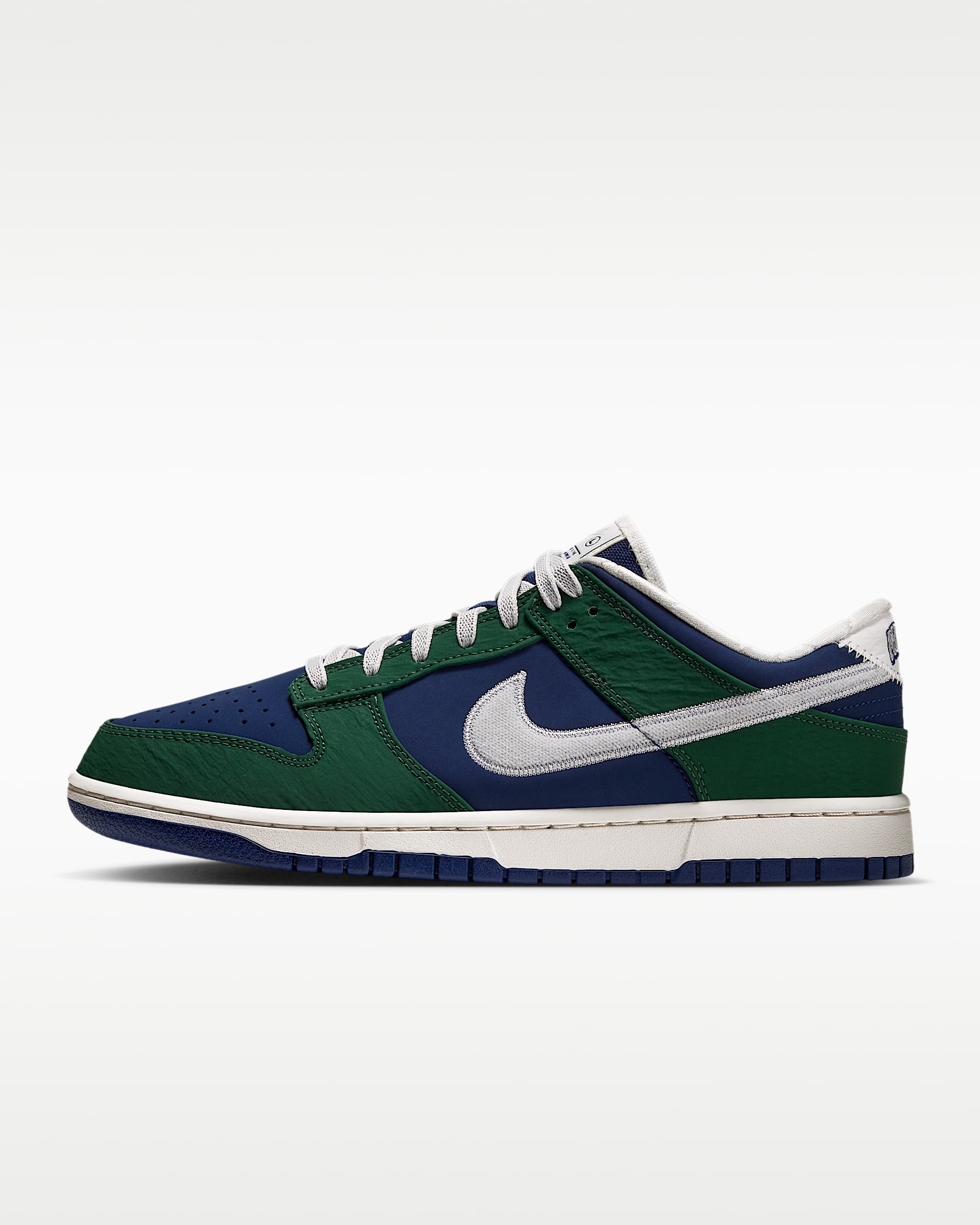 Nike Dunk Low Retro 男子运动鞋 - 空间蓝/冷杉绿/帆白/雾灰