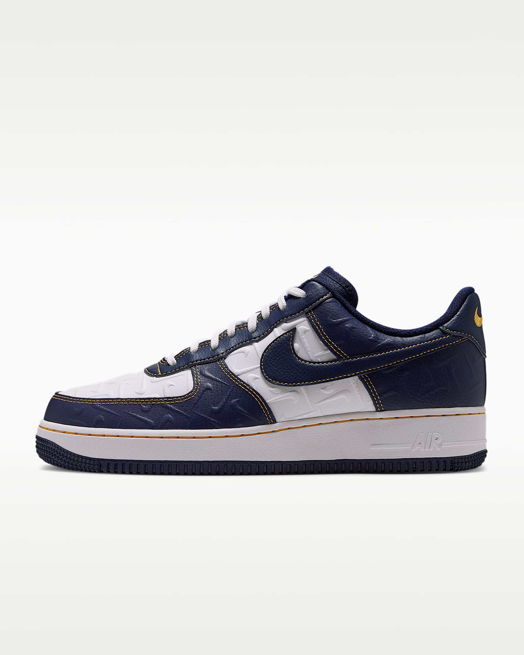 Nike Air Force 1 '07 男子空军一号运动鞋 - 山峰白/赭黄/深藏青