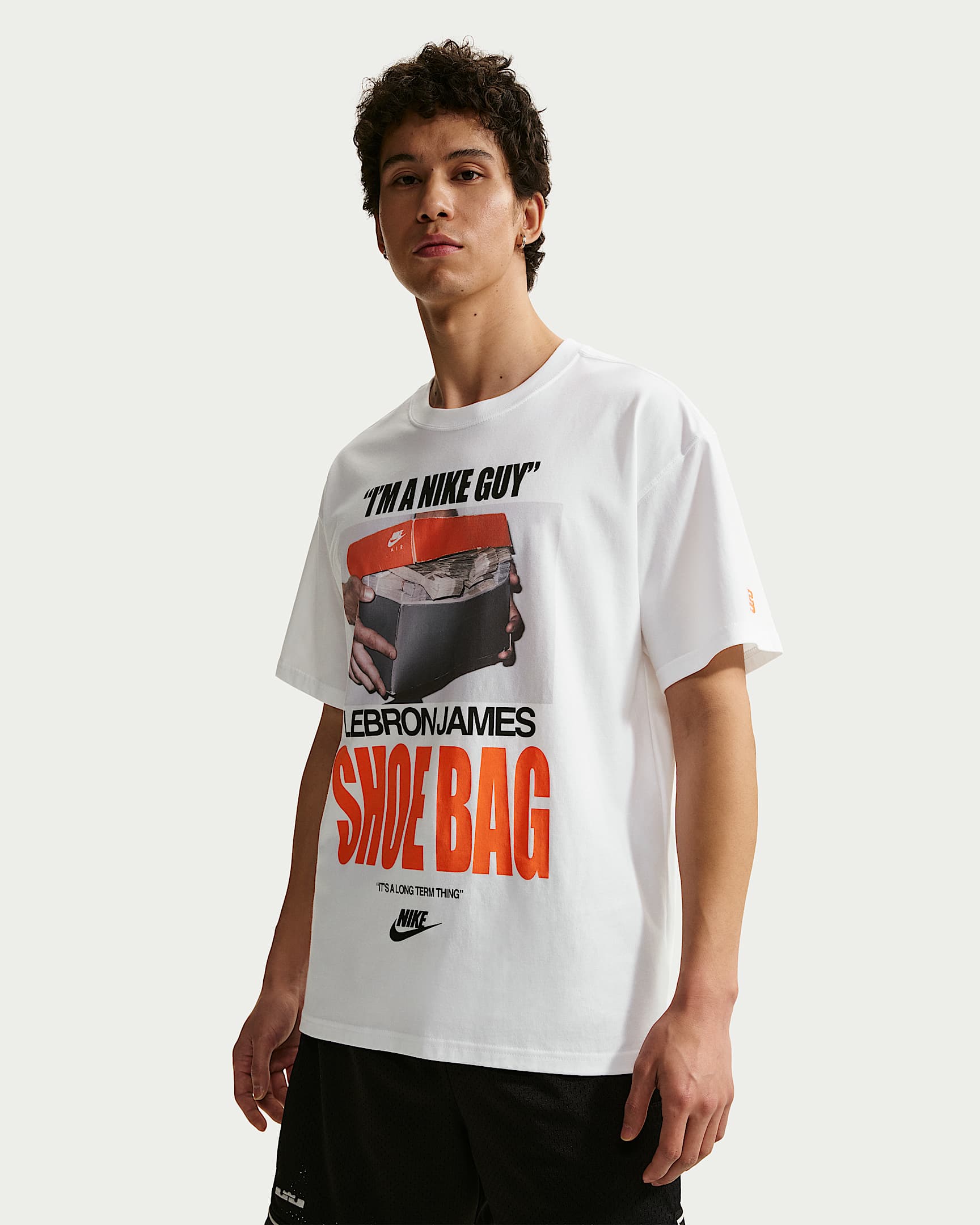 LeBron "Shoe Bag" Nike 詹姆斯男子篮球T恤 - 白色