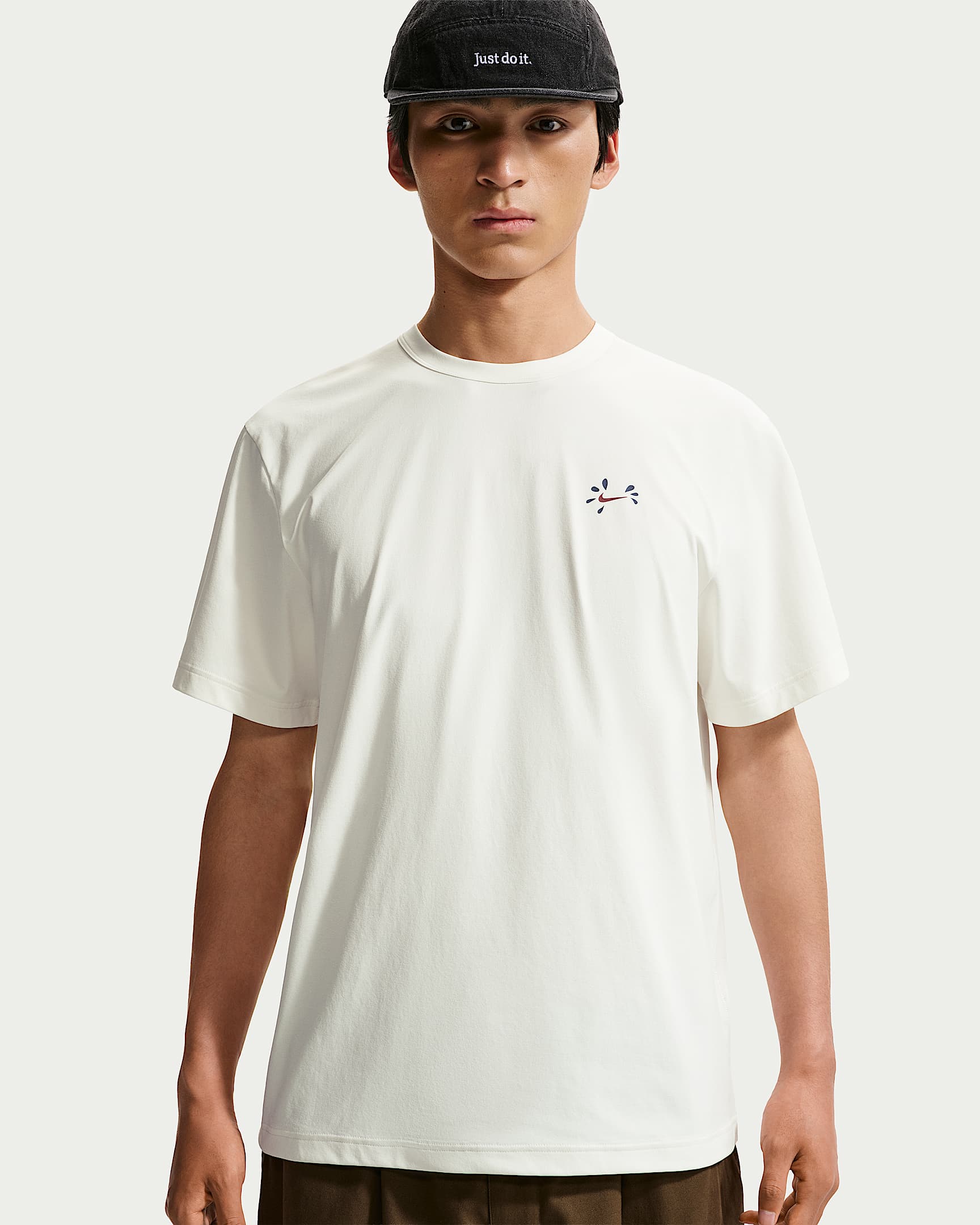 Nike Sportswear 男子速干T恤 - 帆白