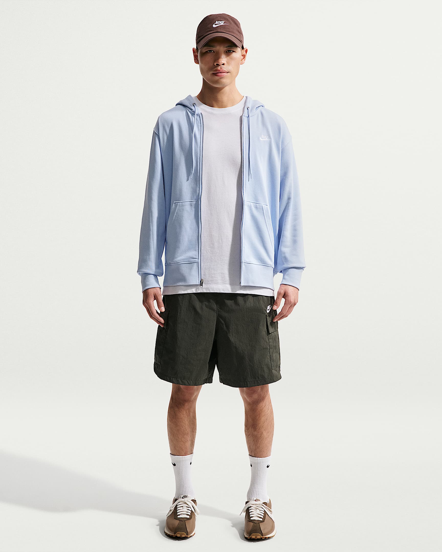 Nike Sportswear Club 男子机能风短裤 - 红杉绿/白色