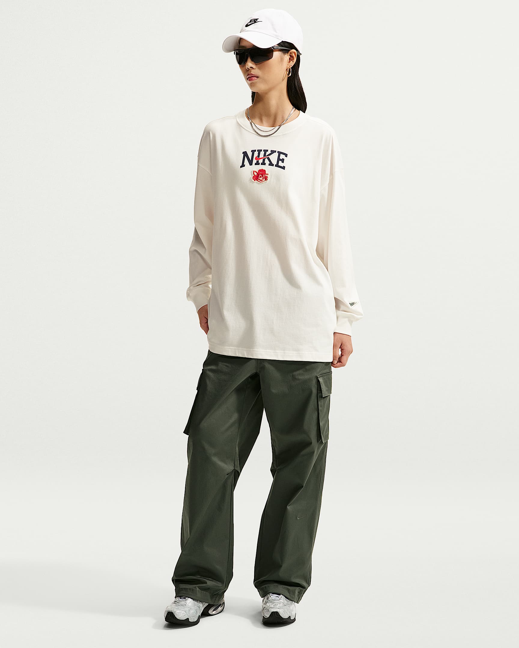 Nike Sportswear 女子宽松中腰机能风工装长裤 - 迷彩绿/迷彩绿