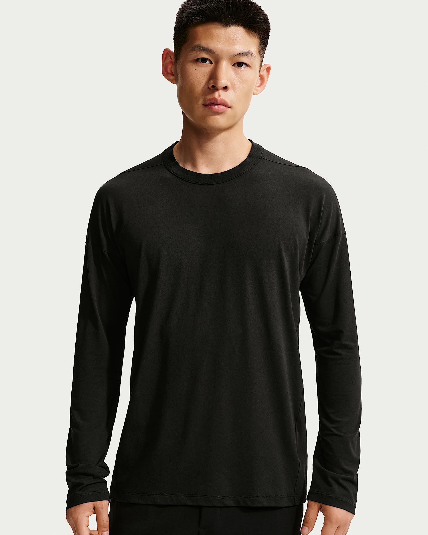 Nike 24.7 ImpossiblySoft Light Dri-FIT 超感柔软男子速干长袖上衣 - 黑/黑/暗烟灰