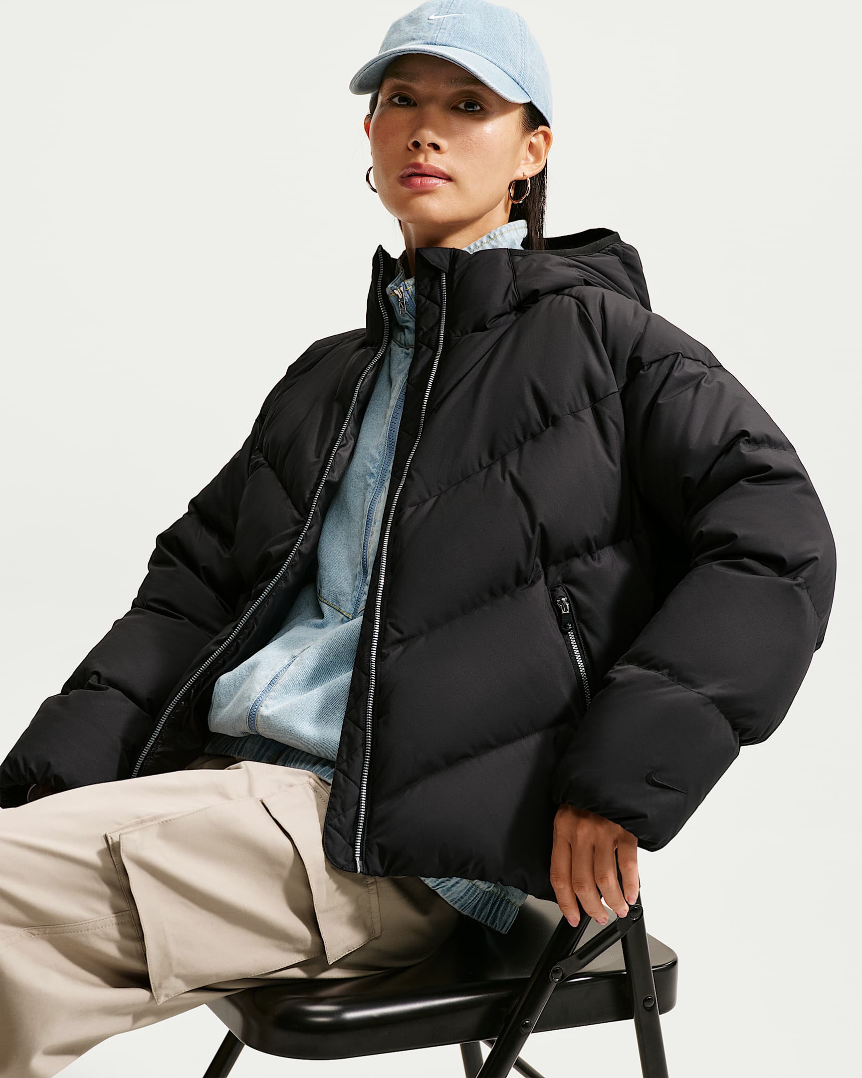 Nike Sportswear Windpuffer Storm-FIT 女子防风拒水连帽羽绒夹克 - 黑/黑