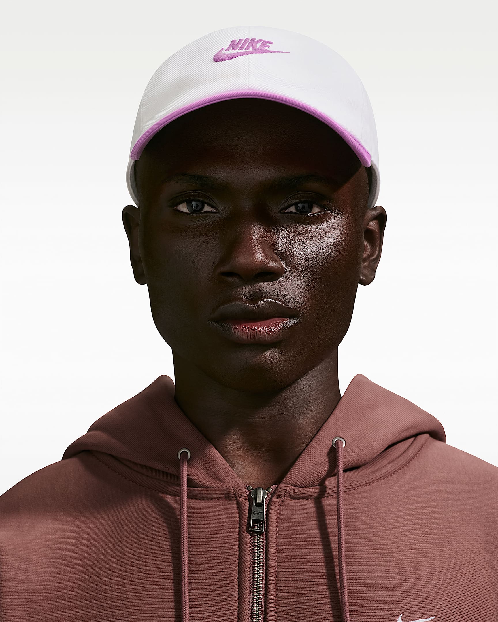 Nike Club Futura 软顶水洗运动帽 - 白色/浅品红/浅品红