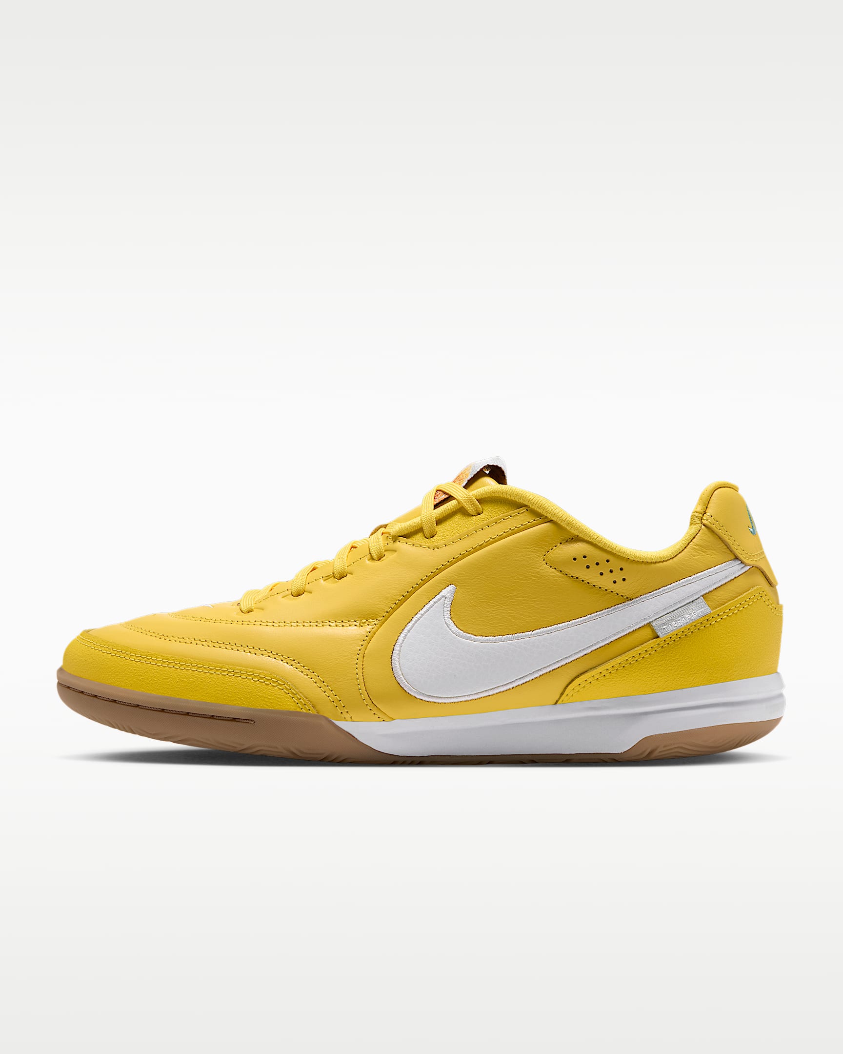 Nike Tiempo Streetgato "Joga Bonito" 耐克天迫系列男/女 IC 室内/球场低帮足球鞋 - 铬黄/橡皮中褐/白色