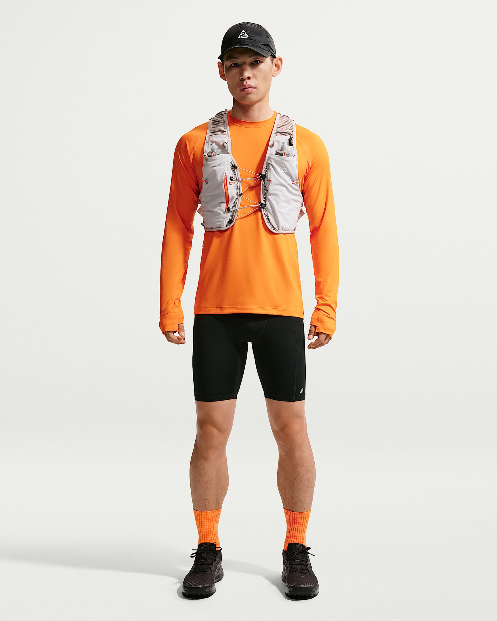 Nike ACG "Wildsee" Dri-FIT 男子速干紧身运动短裤 - 黑/黑/山峰白