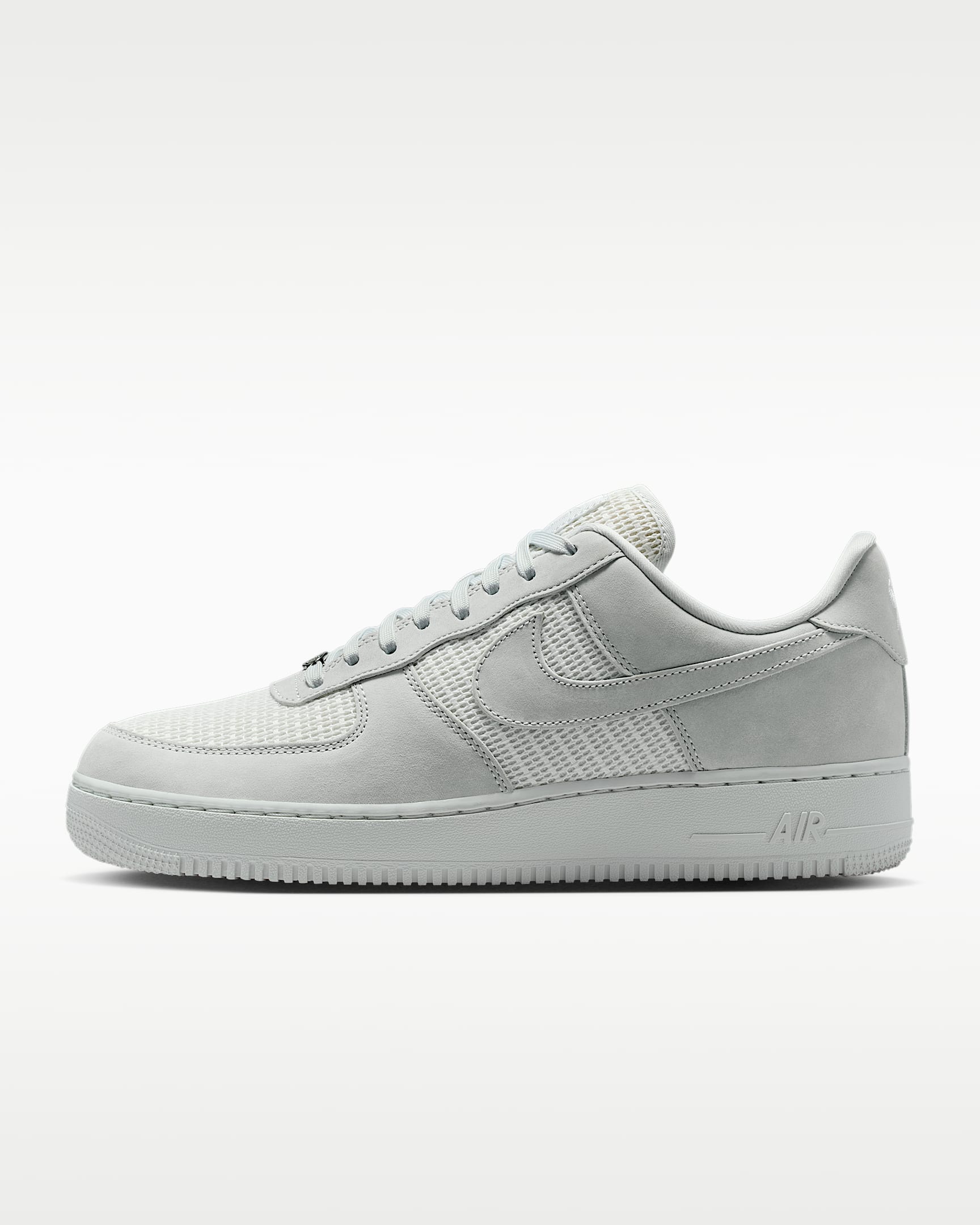 Nike Air Force 1 '07 LV8 男子空军一号运动鞋 - 米白/山峰白/米白