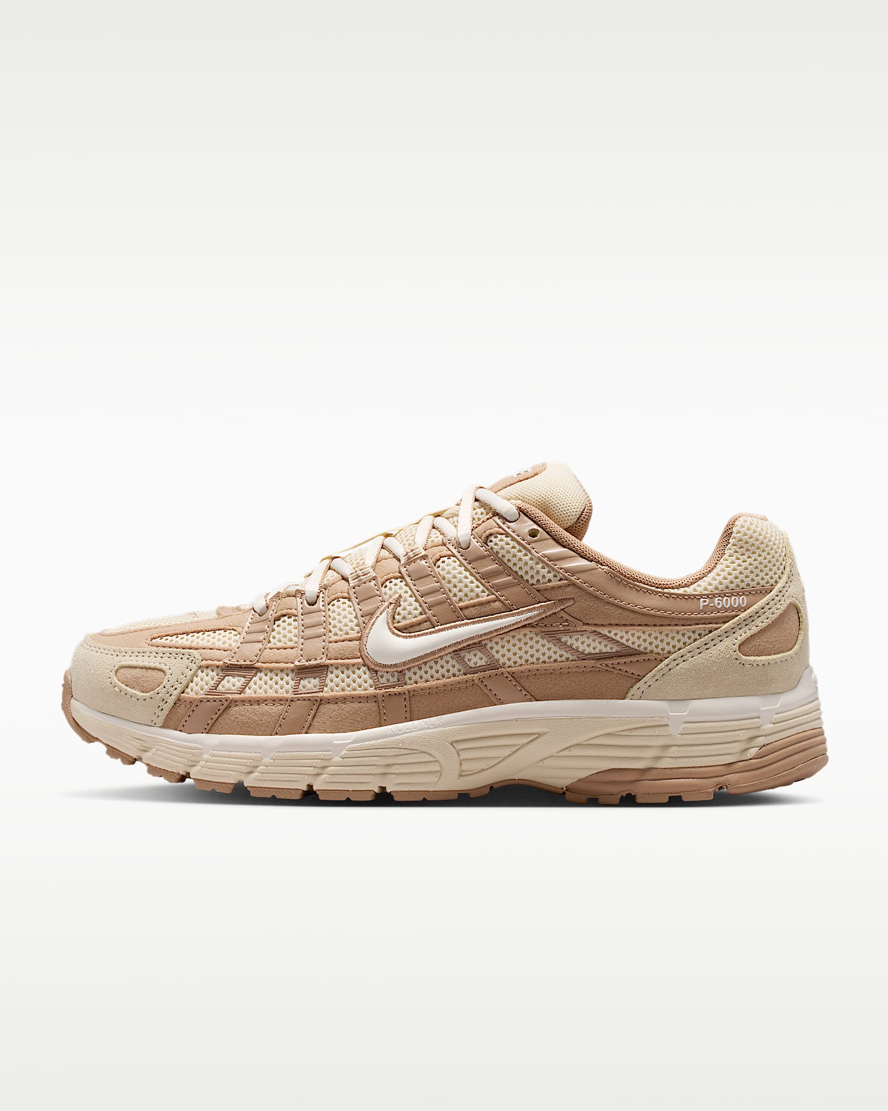 Nike P-6000 女子运动鞋 - 浅卡其/英国卡其/帆白/浅卡其