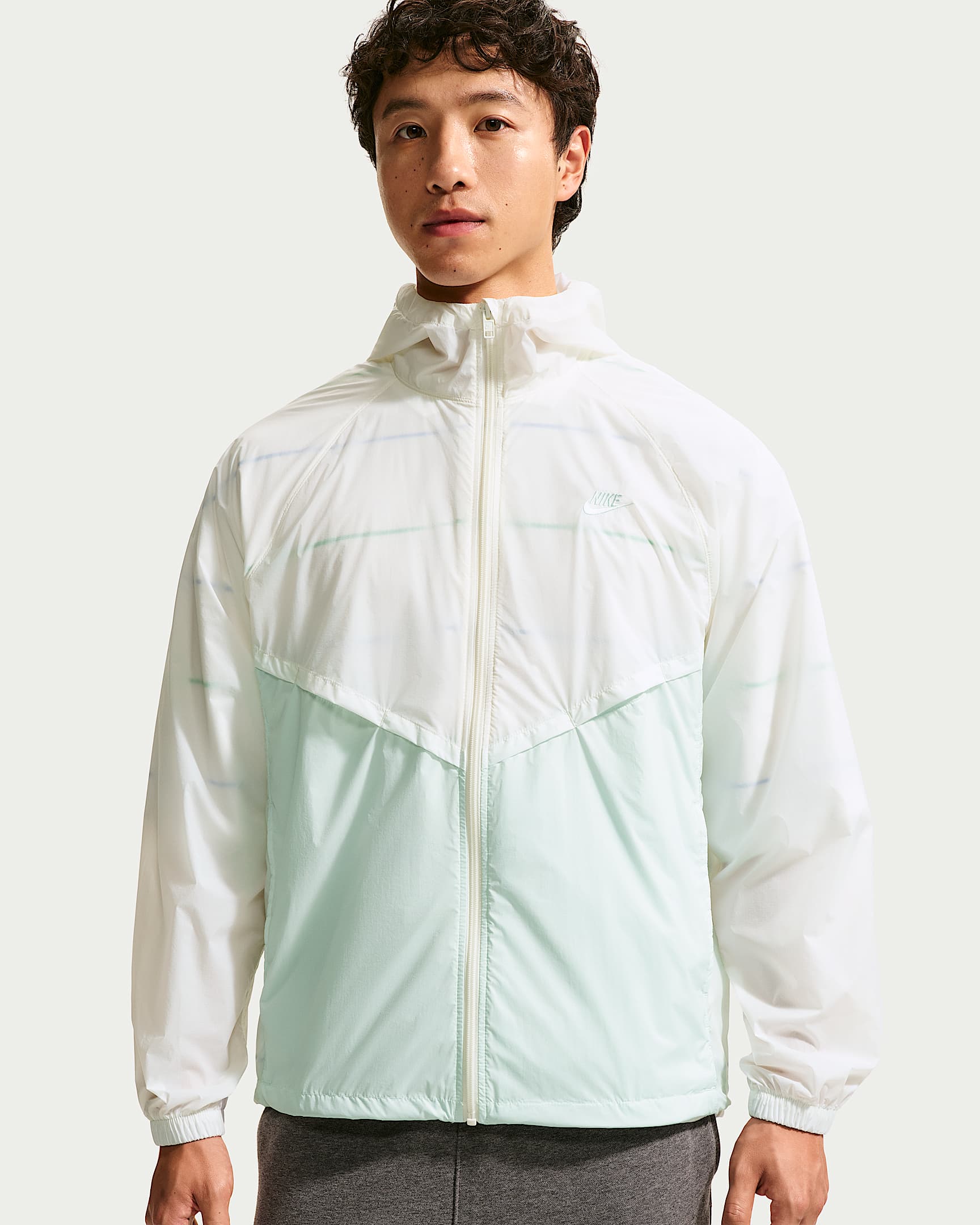 Nike Windrunner 男子无衬里全长拉链开襟夹克防晒衣皮肤衣 - 帆白/微绿/微绿