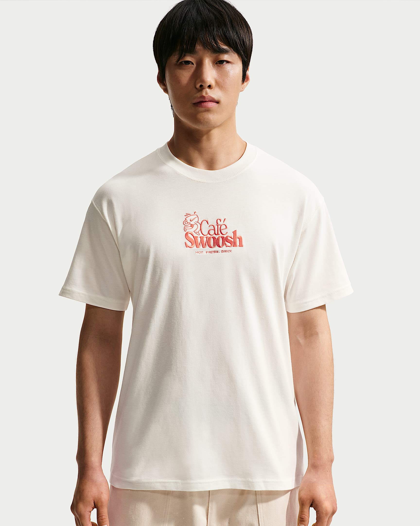 Nike Sportswear 男子T恤 - 帆白